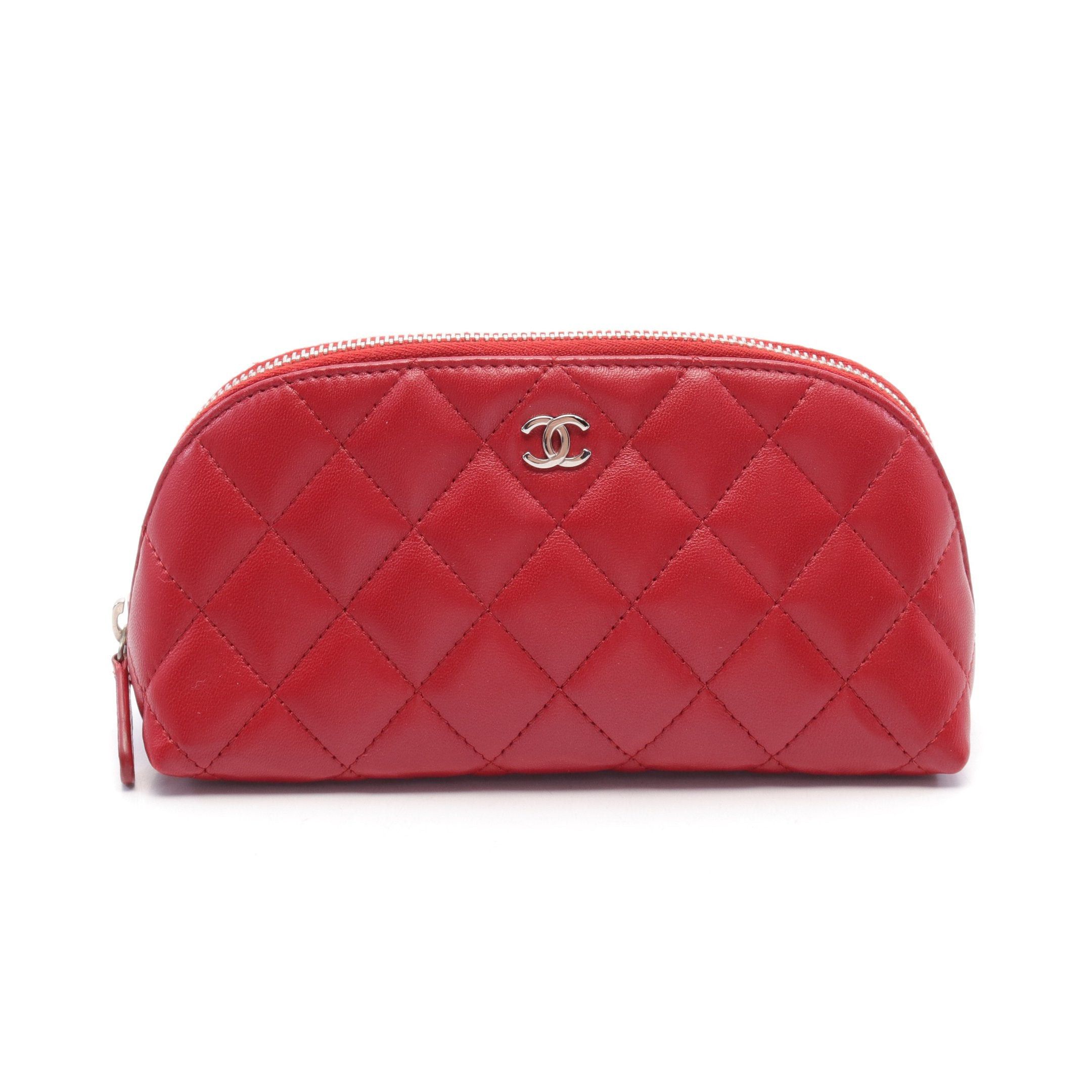 Chanel Chanel Matelasse Pouch Leather Red Silver Hardware Size ONE SIZE - 1 Thumbnail