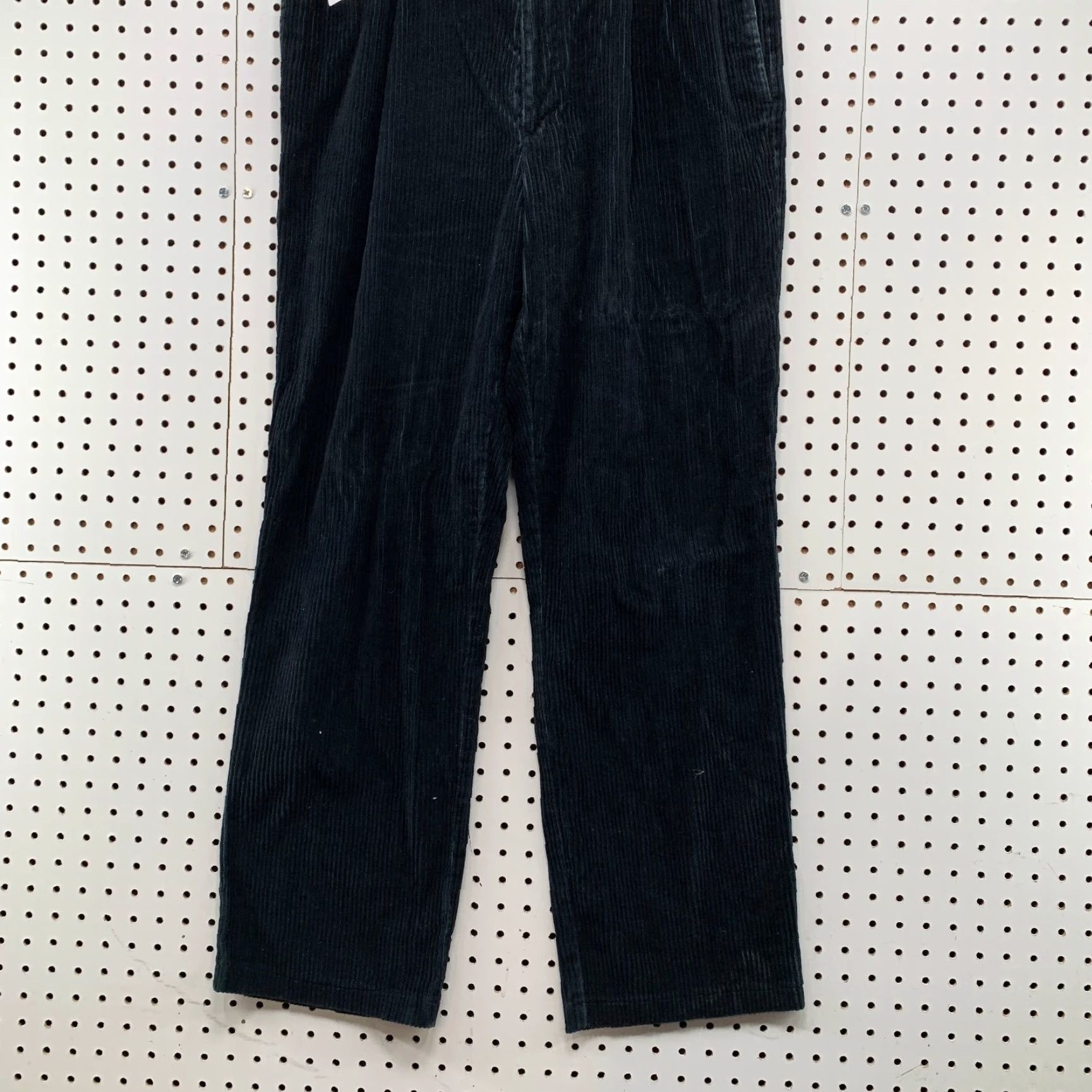 Tommy Hilfiger VINTAGE Tommy Hilfiger Corduroy Pants Mens 34x31 Black Pleated Pants Mens Black Corduroy 80s 90s Tommy Hilfiger Mens Size US 34 / EU 50 - 5 Thumbnail