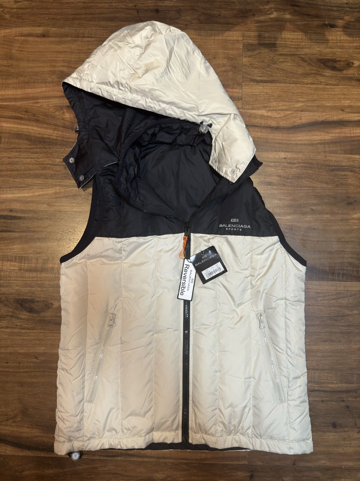 Balenciaga Balenciaga Puffer Vest Size US L / EU 52-54 / 3 - 8 Thumbnail