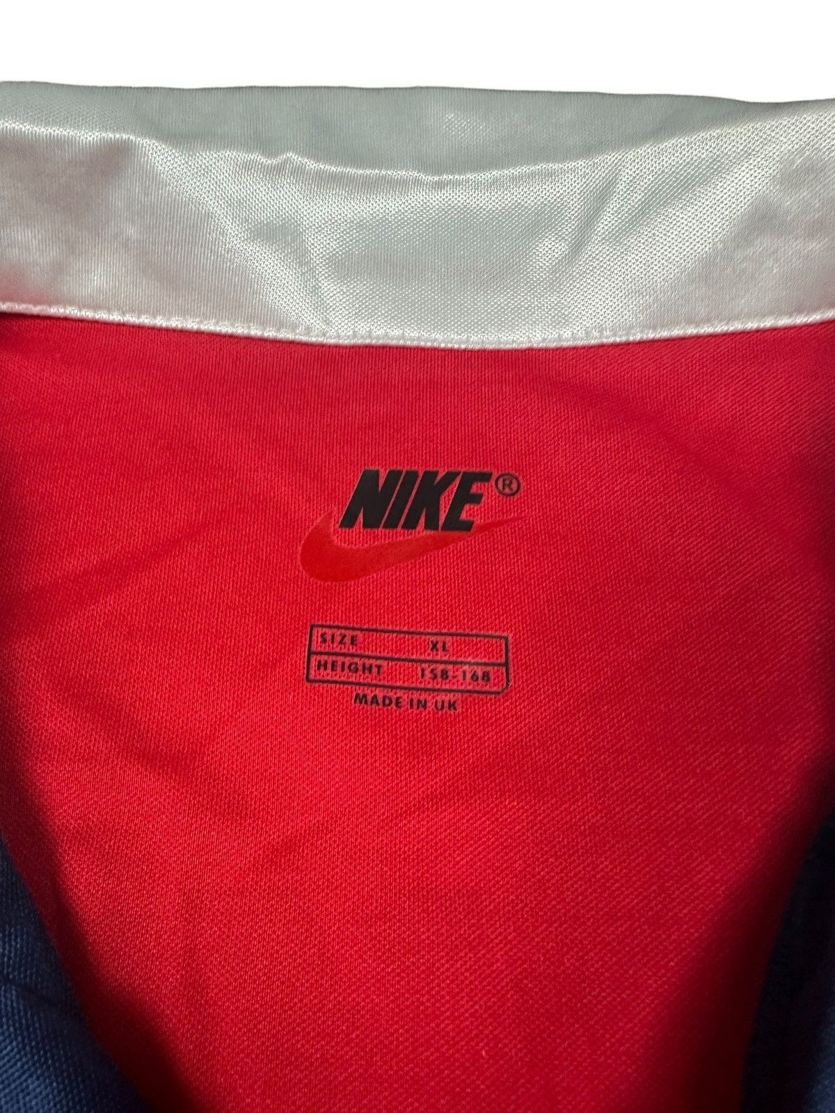 Nike Arsenal Bergkamp Vintage Jersey Size US XL / EU 56 / 4 - 8 Thumbnail