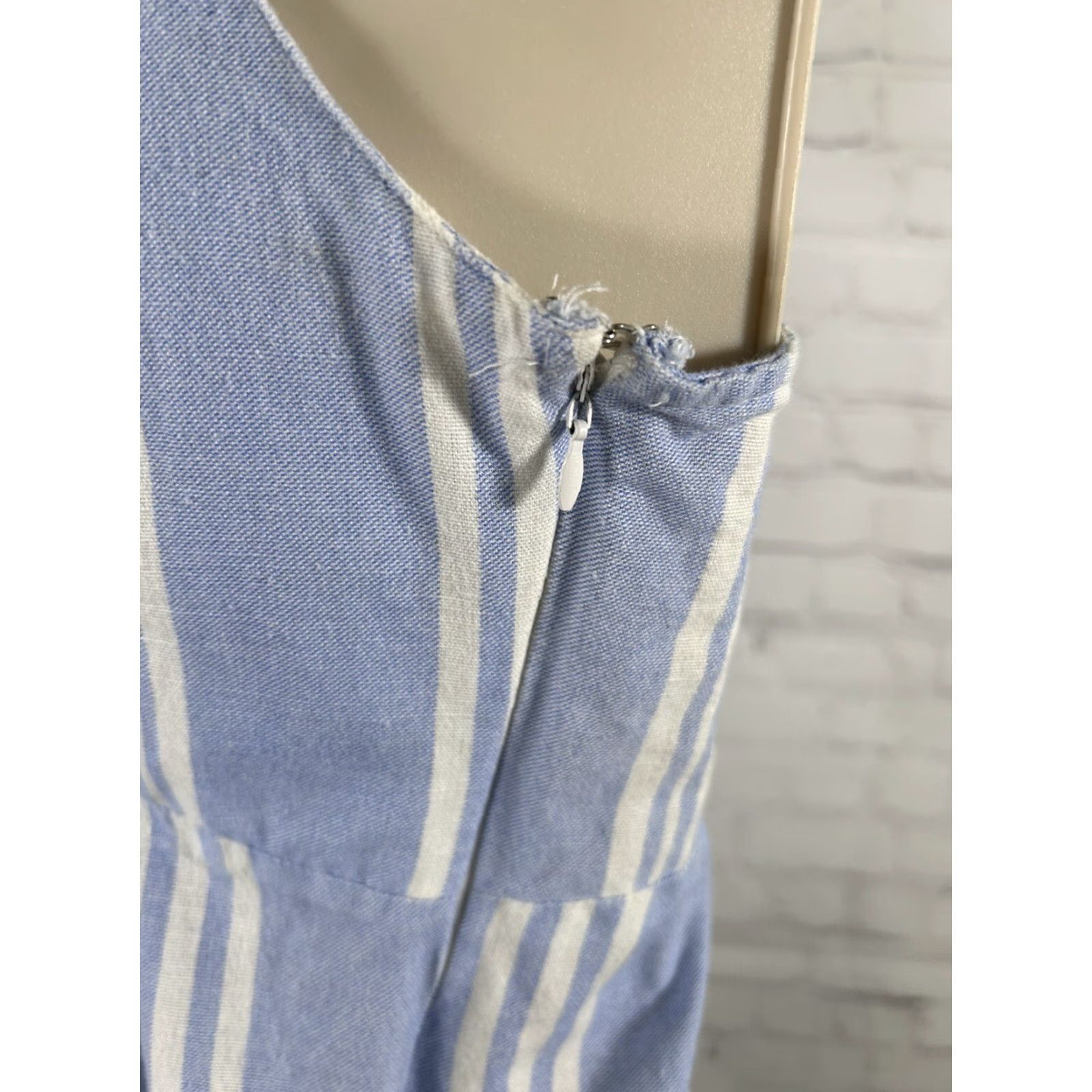 Vintage Japna Romper Linen Blend Striped Button Front Blue White Sleeveless V Neck XS Size 26" / US 2 / IT 38 - 5 Thumbnail