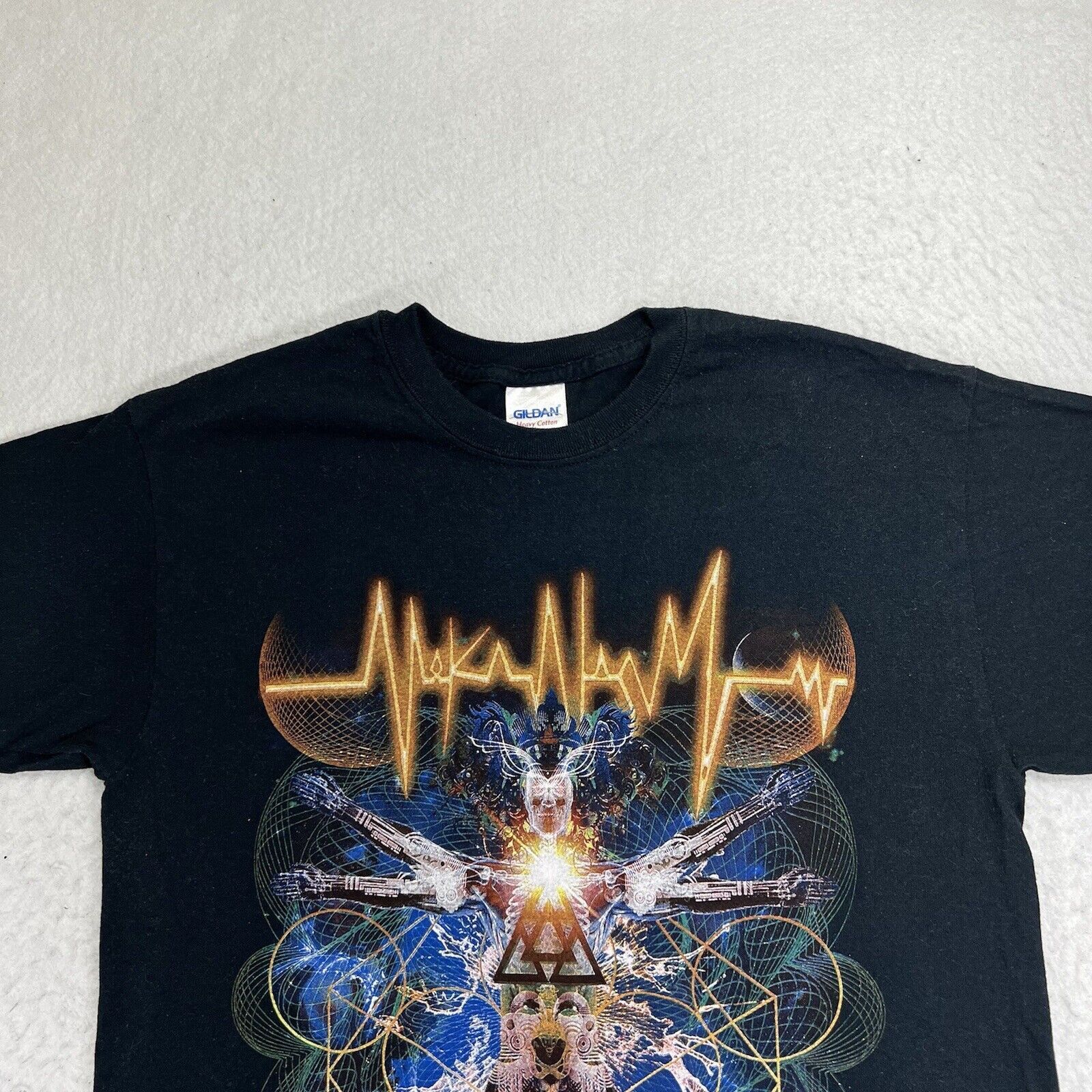 Gildan Meka Nism Medium Black The Shift Design Graphic Band T Shirt Size US M / EU 48-50 / 2 - 2 Thumbnail