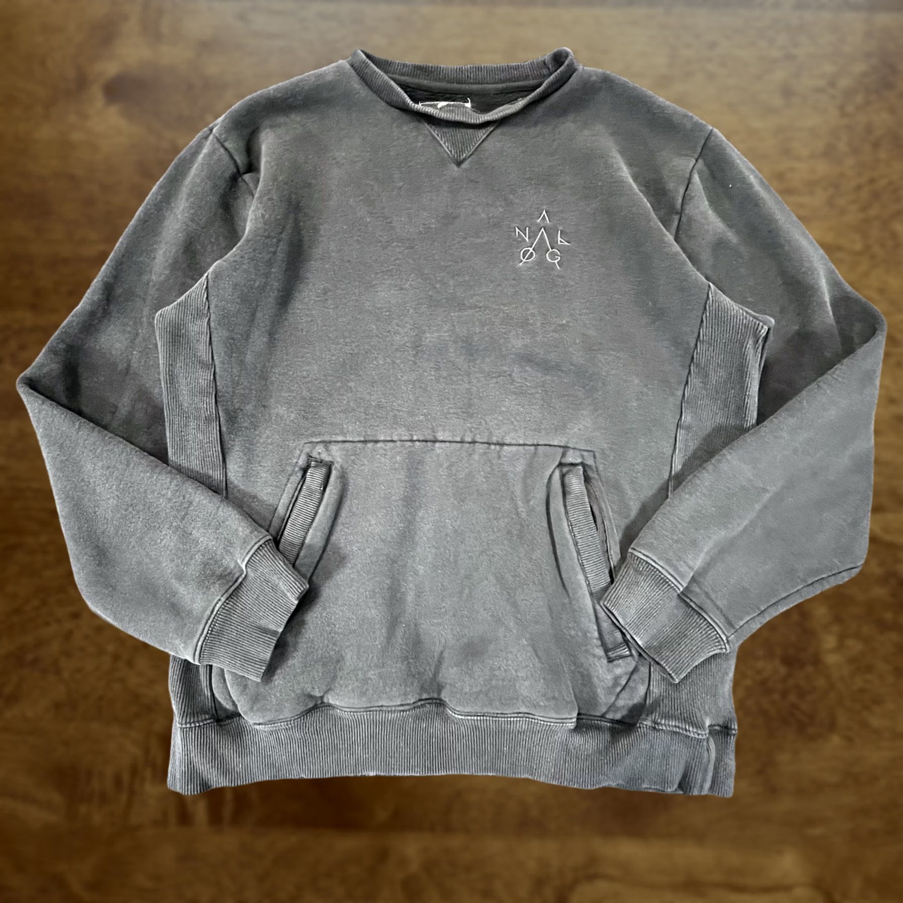 Logo 7 Analog Sweater Mens Small Black Crewneck Pullover Distressed Washed Fleece Logo Size US S / EU 44-46 / 1 - 1 Thumbnail