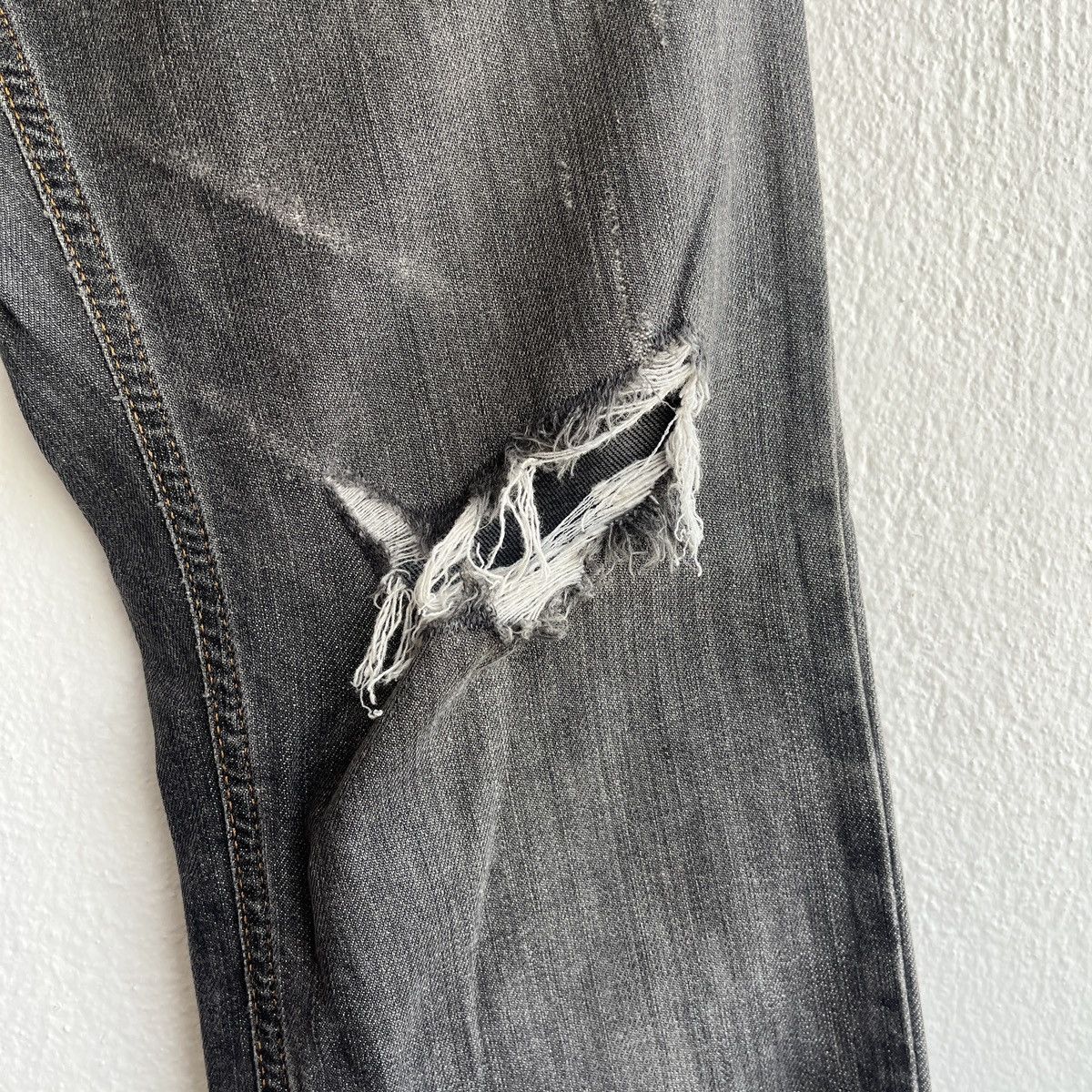 Dolce & Gabbana Vintage 1980s Distressed DOLCE & GABBANA Denim Jeans Size US 33 - 14 Thumbnail
