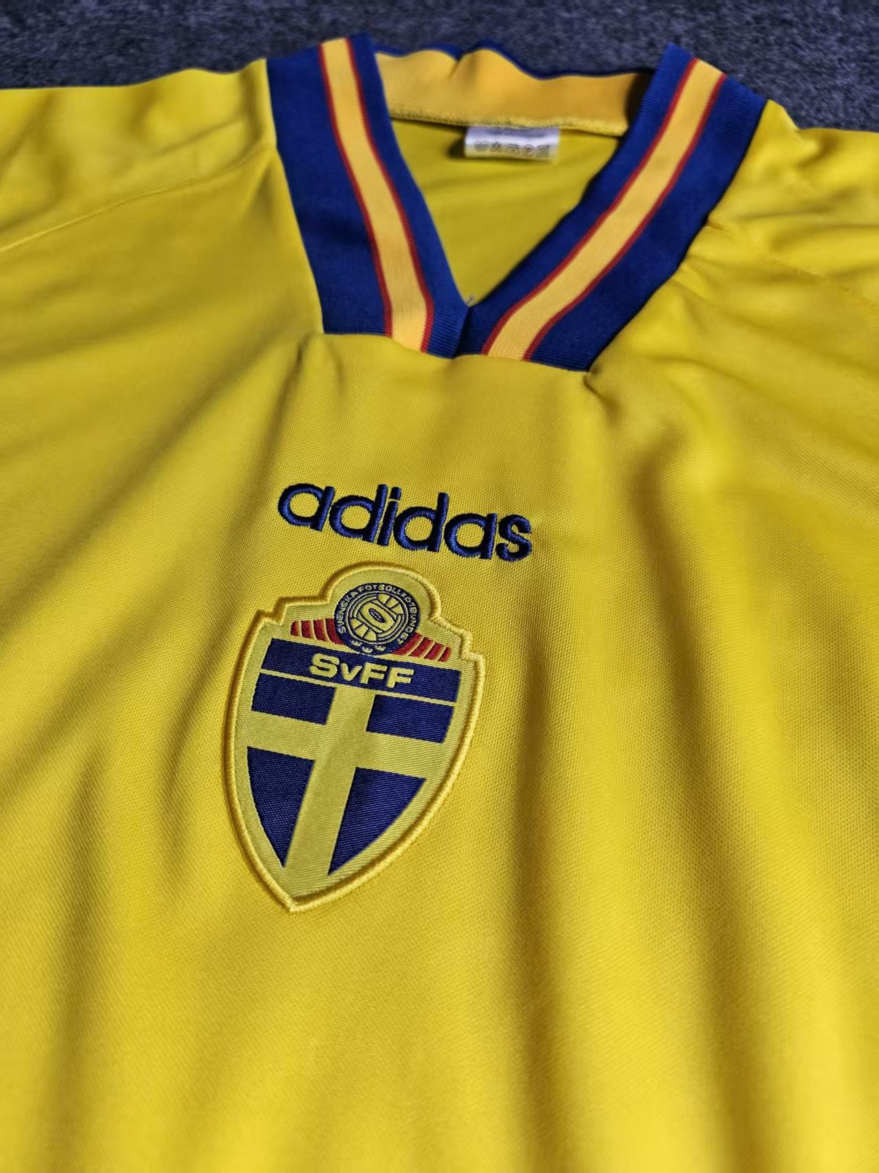 Other 1994 Sweden Jersey Home Size US M / EU 48-50 / 2 - 4 Thumbnail