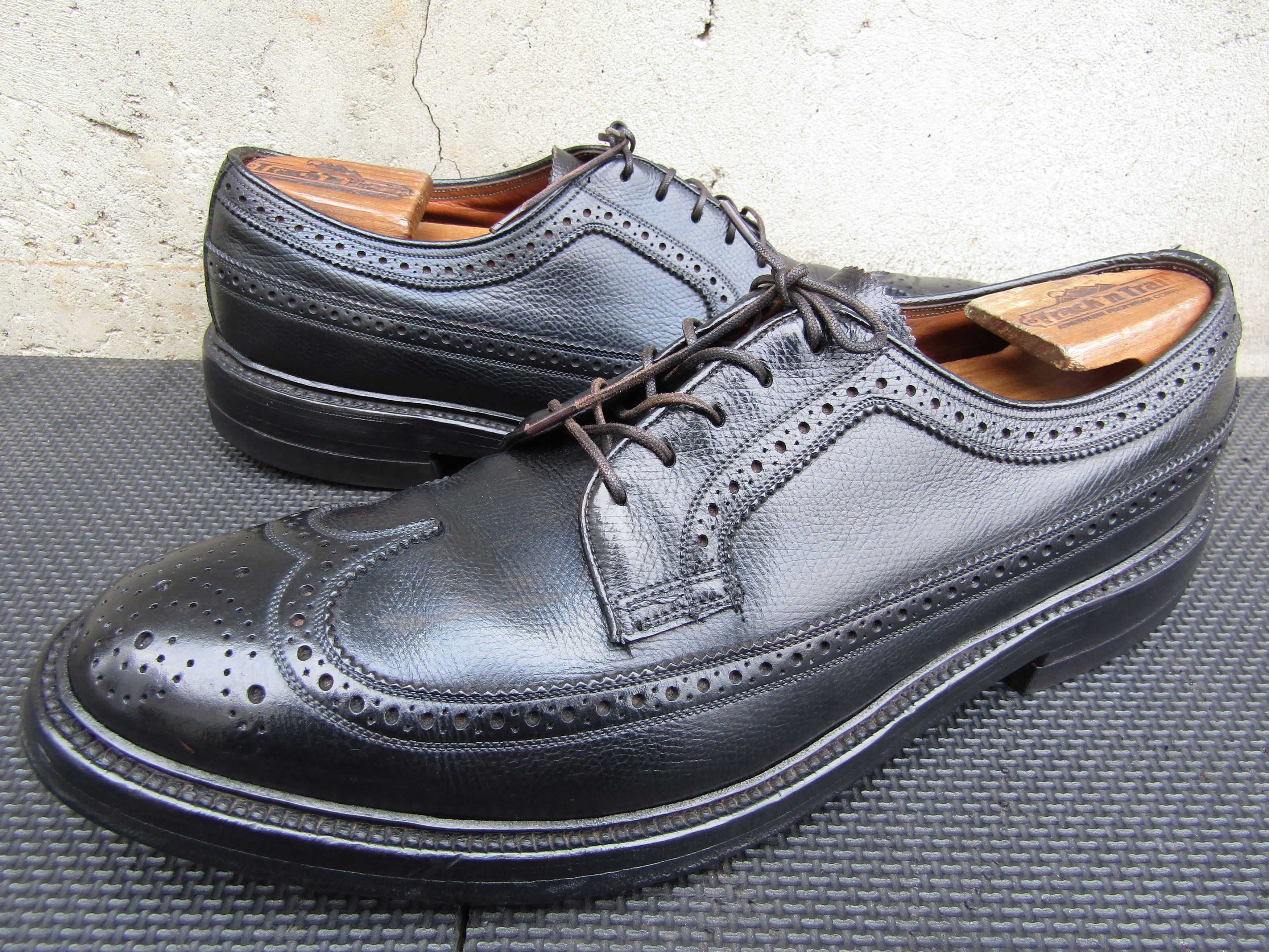 FLORSHEIM Imperial Pebble Kenmoor Nail V Cleat Wingtip