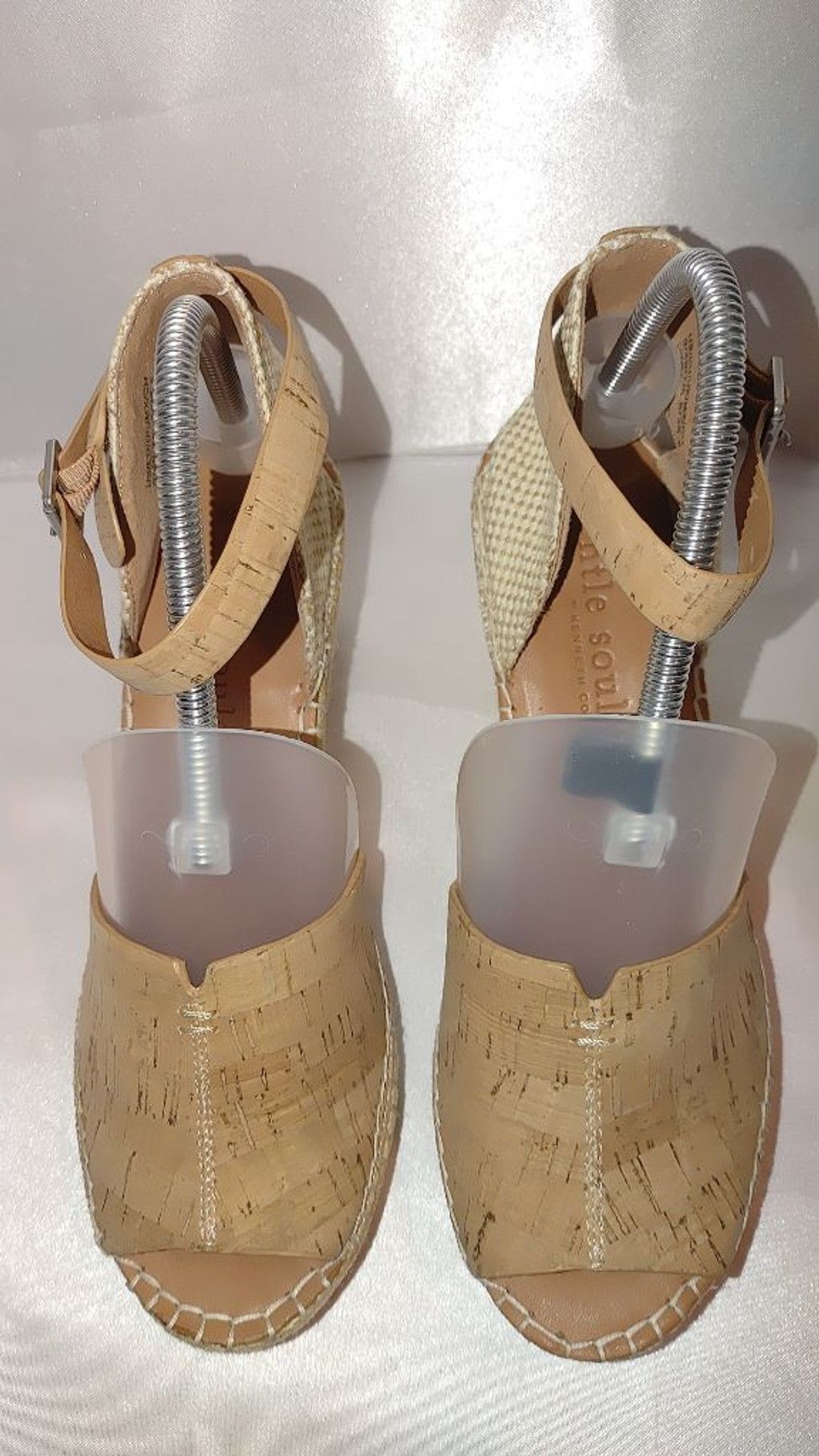 Gentle Souls Gentle Souls by Kenneth Cole Espadrille Size 9M Size US 9 / IT 39 - 5 Thumbnail