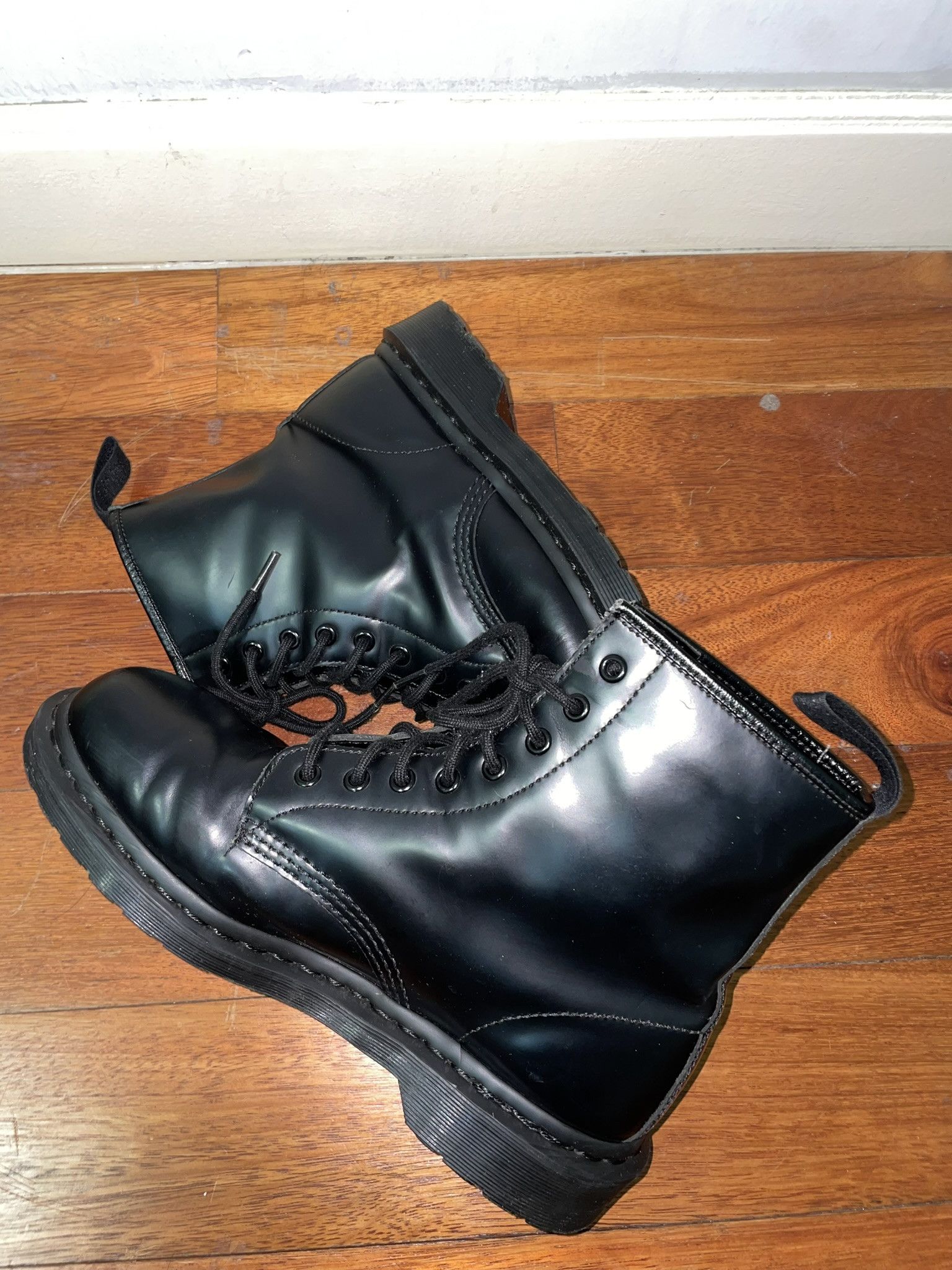 Dr. Martens Dr Martens 1460 Mono Size US 9 / EU 42 - 5 Thumbnail