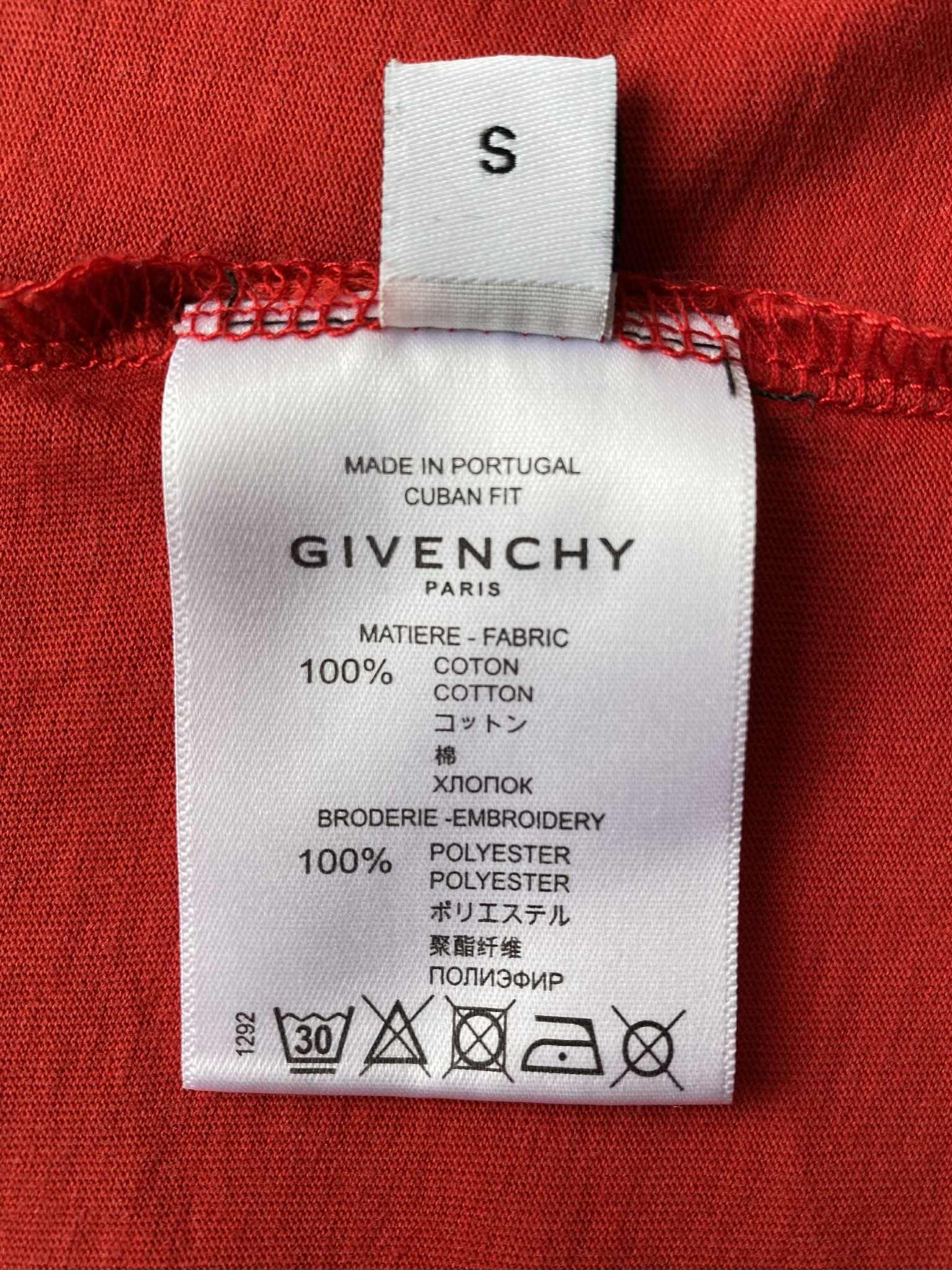 Givenchy Givenchy Paris Red Tee Embroidery Colorful Logo Size US S / EU 44-46 / 1 - 7 Thumbnail