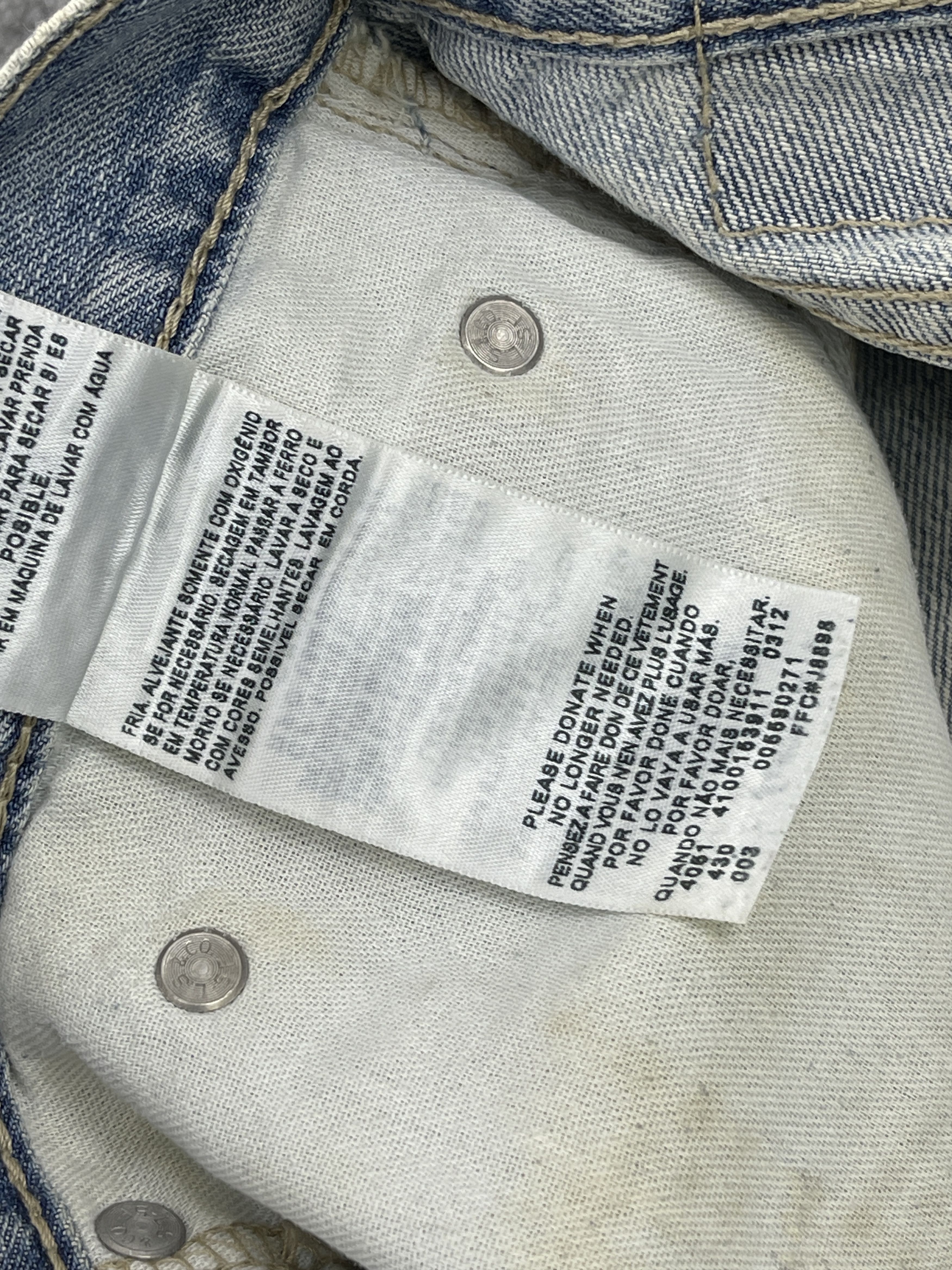 Levi's × Vintage Relaxed Straight Vintage Levis 559 Faded Blue Jeans DP2494 Size US 36 / EU 52 - 10 Thumbnail