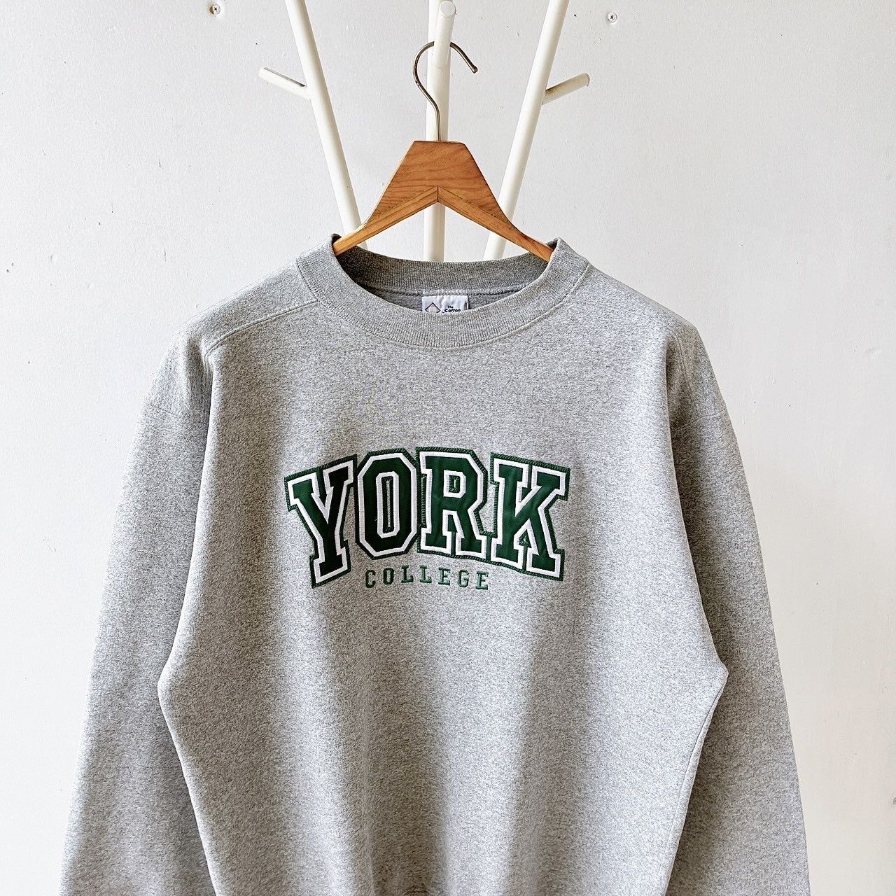 Vintage 90s York College crewneck sweatshirt/ M Size US M / EU 48-50 / 2 - 2 Thumbnail