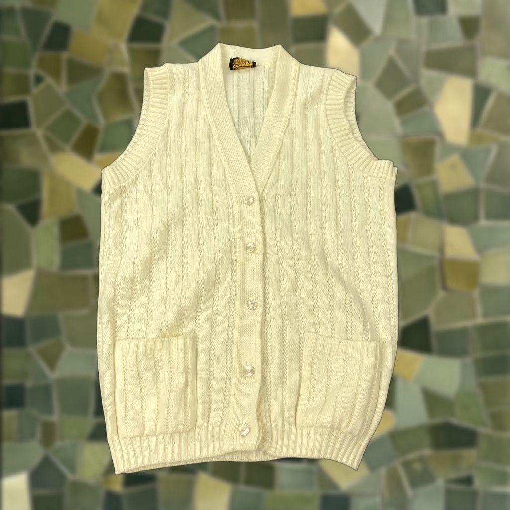 Vintage VINTAGE Kate Collins Sweater Vest Men Medium Ivory Knit Acrylic V-Neck Button USA Size US M / EU 48-50 / 2 - 1 Thumbnail