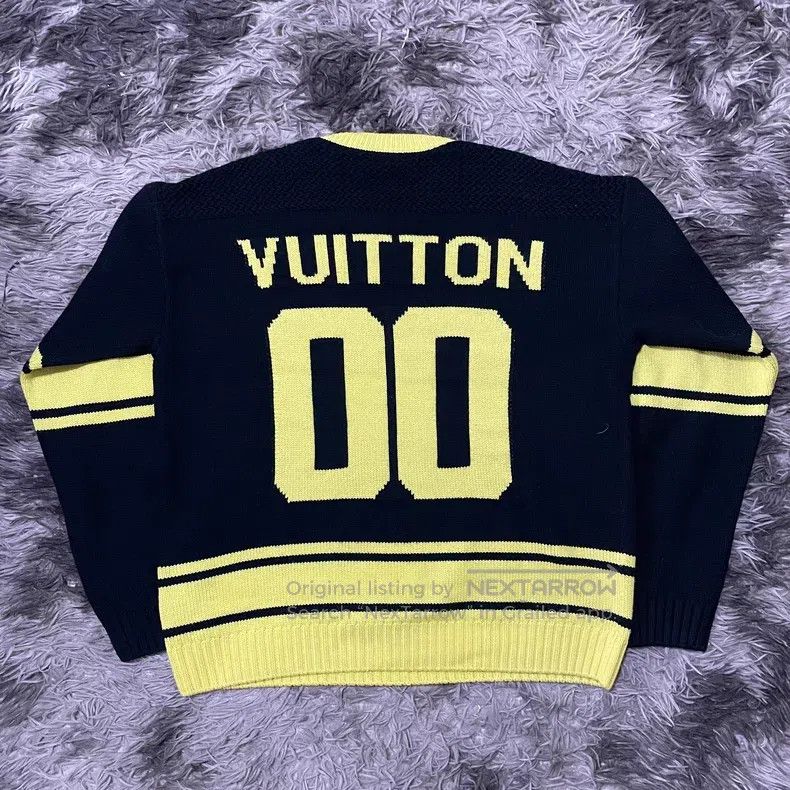 Louis Vuitton Louis Vuitton Black Yellow Logo Knit V Neck Sweater Size US M / EU 48-50 / 2 - 2 Thumbnail