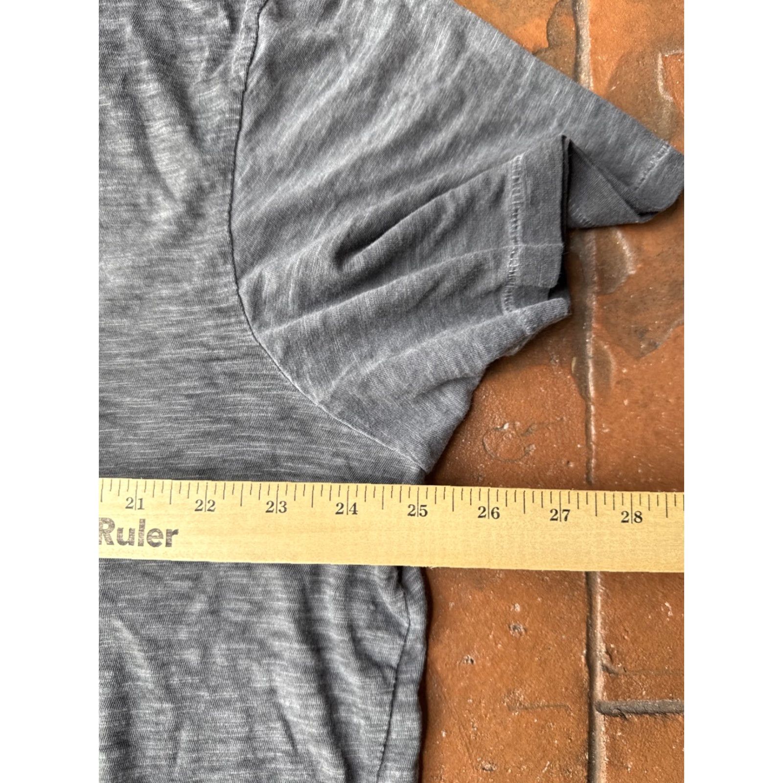 Harley Davidson Harley-Davidson Big Logo Shield Single Stitched T-Shirt XL Distressed Shirt Mens Regular Gray Cotton Logo Motorcycle 90s? Size US XL / EU 56 / 4 - 6 Thumbnail