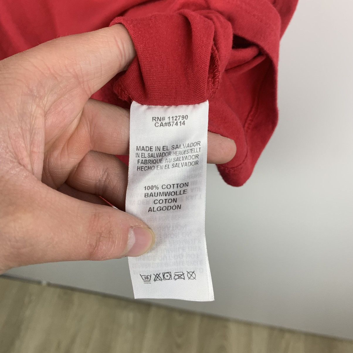True Religion True Religion Big Logo Tee Red Size M Y2K USA Size US M / EU 48-50 / 2 - 9 Thumbnail