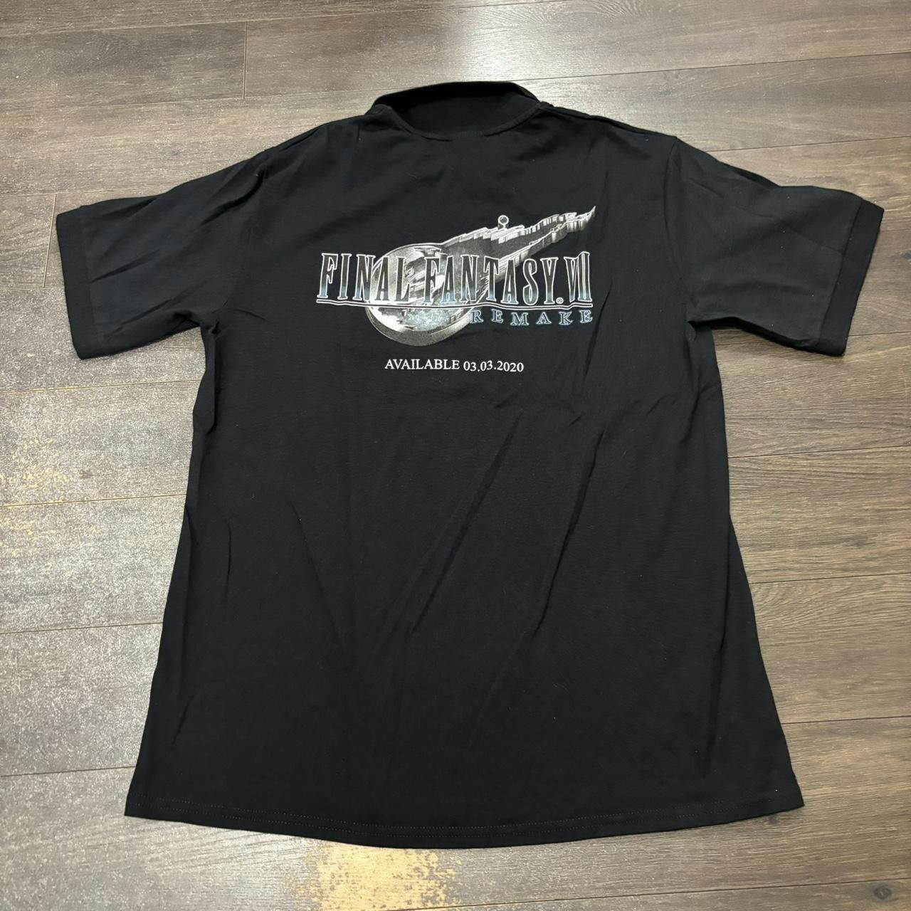 Gildan final fantasy remake polo t shirt 2020 L Size US L / EU 52-54 / 3 - 4 Thumbnail