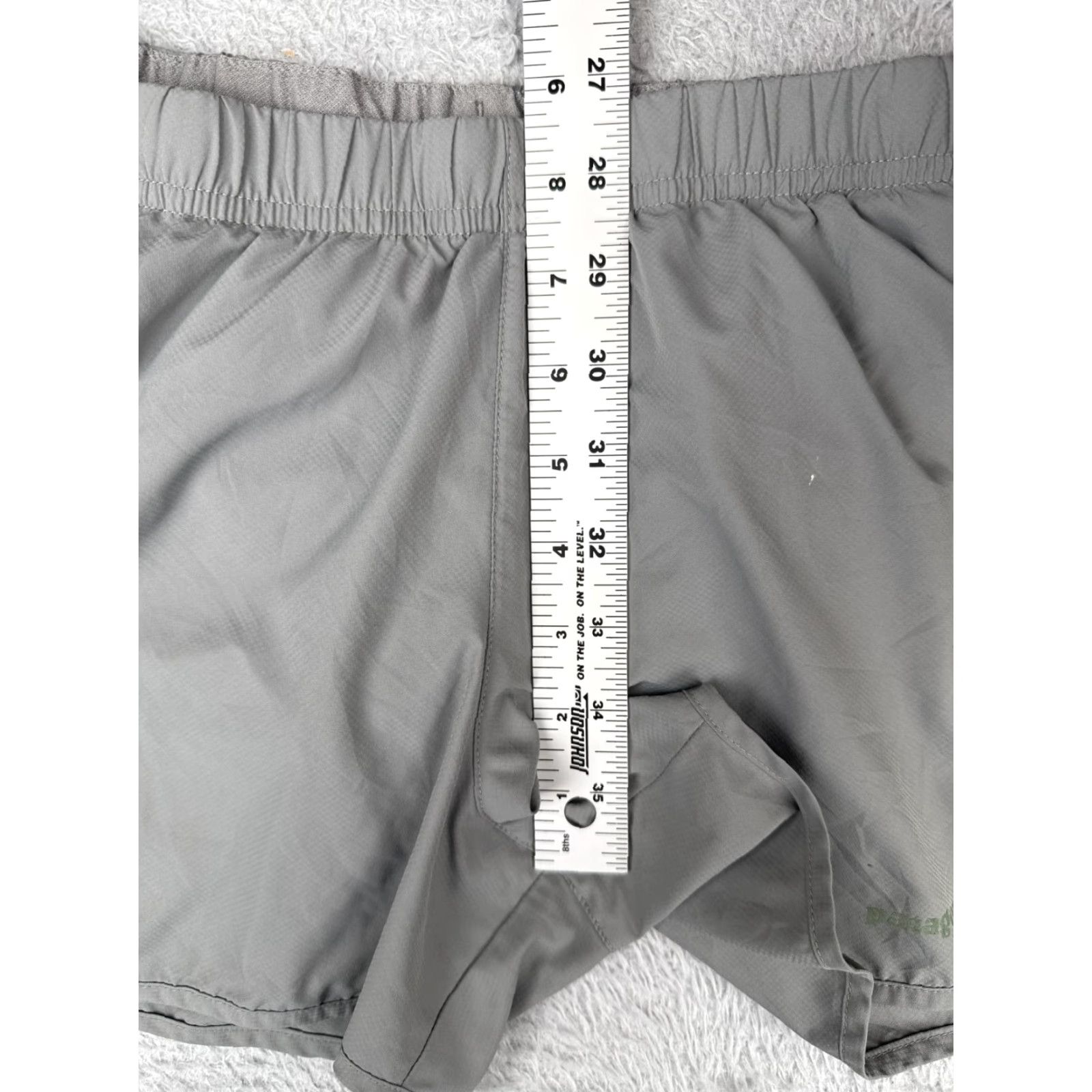 Patagonia Patagonia Shorts Women Medium Gray Green Strider Shorts 100% Polyester Run 24651 Size 32" / US 10 / IT 46 - 7 Thumbnail