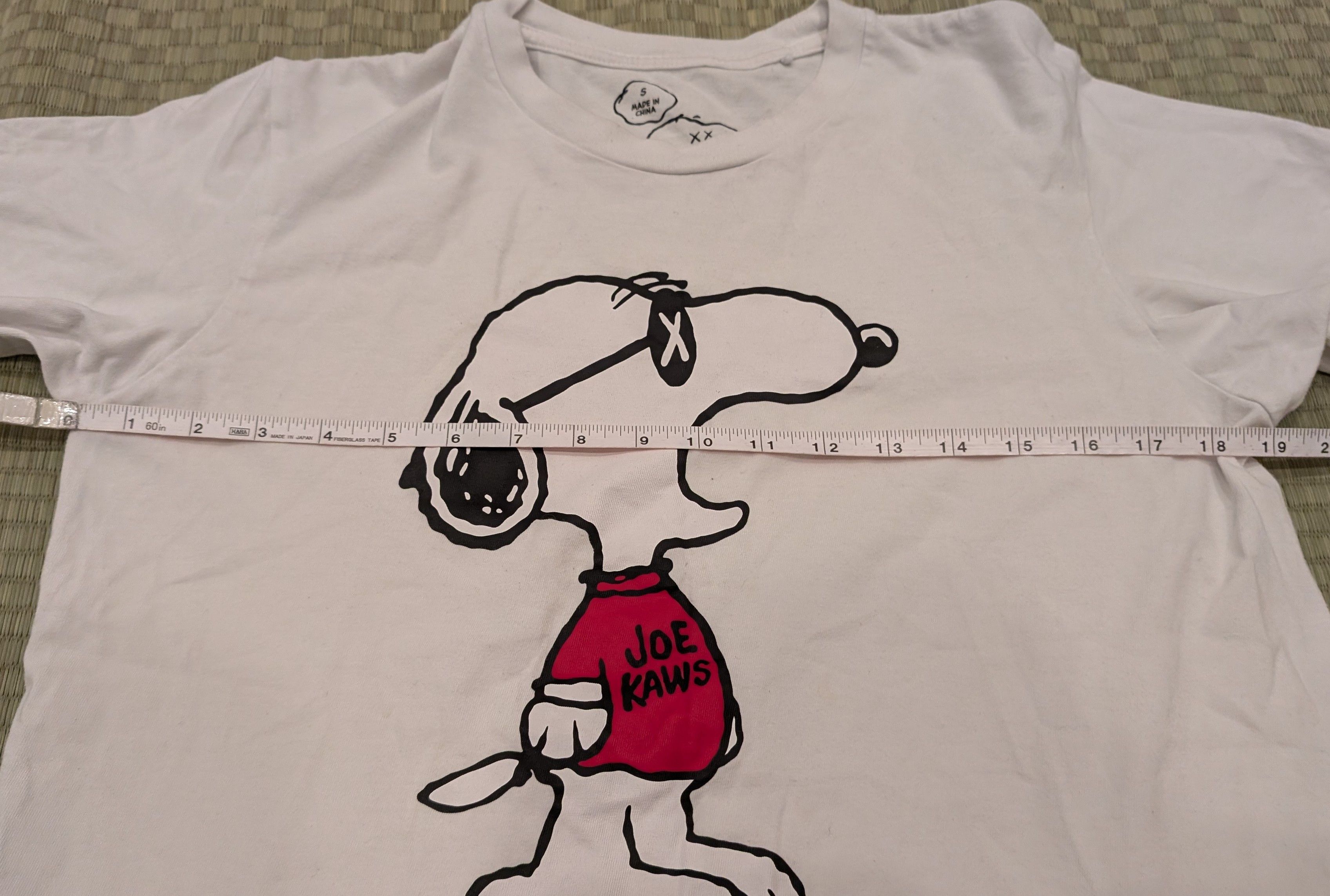 Kaws × Peanuts × Uniqlo Uniqlo x KAWS x Peanuts Joe Cool Snoopy T-shirt Size US S / EU 44-46 / 1 - 5 Thumbnail