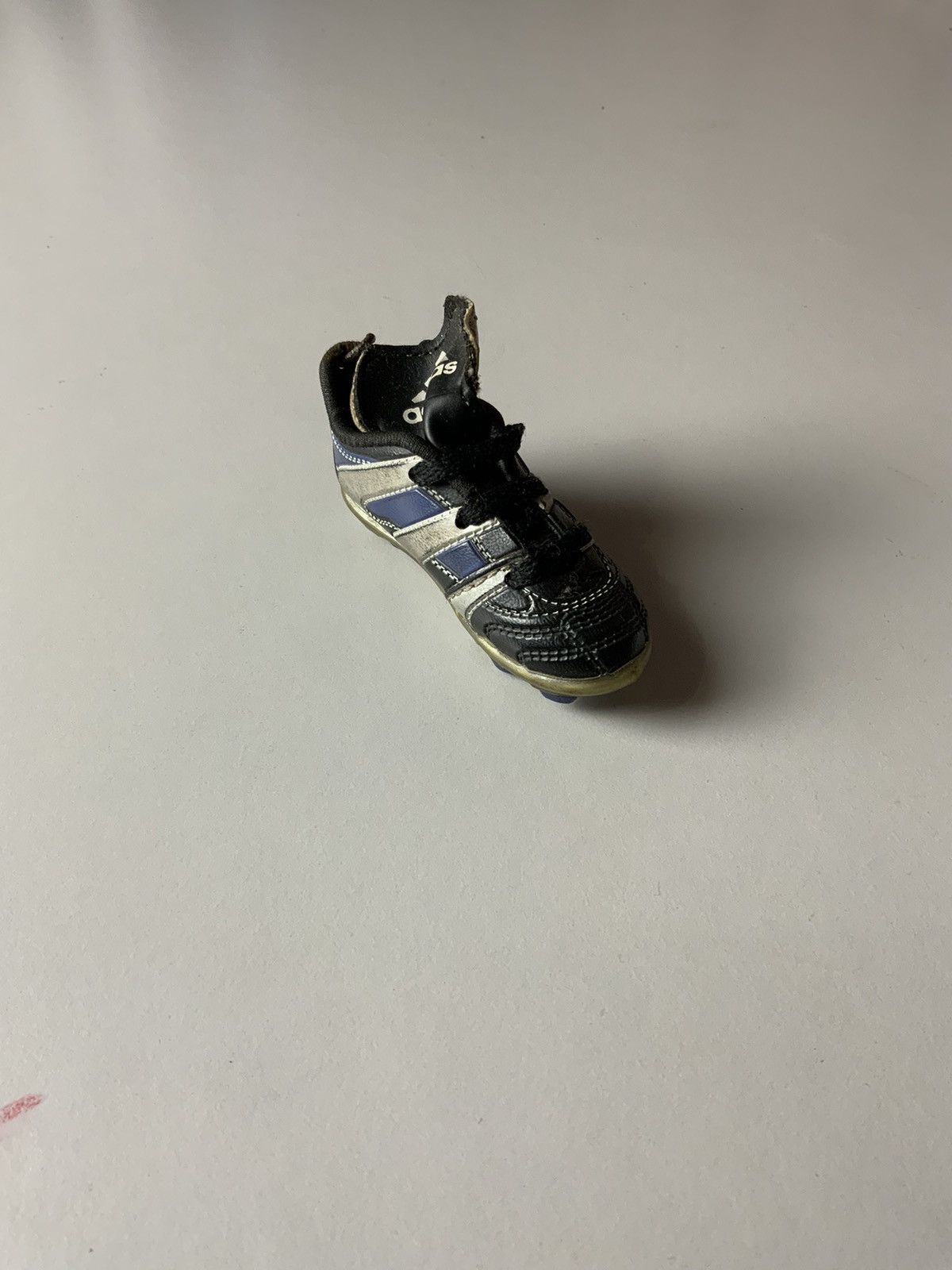 Japanese Brand Vintage Adidas Boots Key Chain Size ONE SIZE - 1 Thumbnail