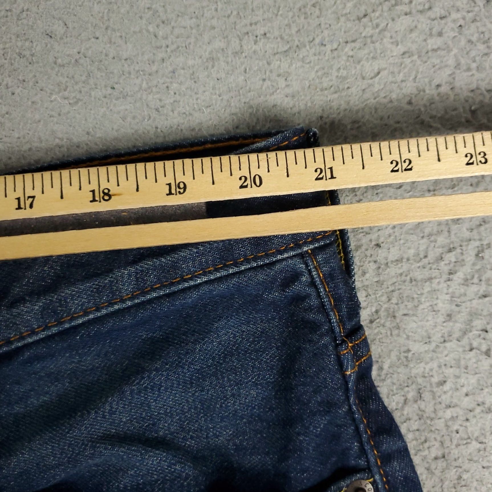 Levi's Levi's 569 Bermuda Shorts Mens Size 40 Blue Denim Loose Fit 5-Pocket Casual Size US 40 / EU 56 - 4 Thumbnail