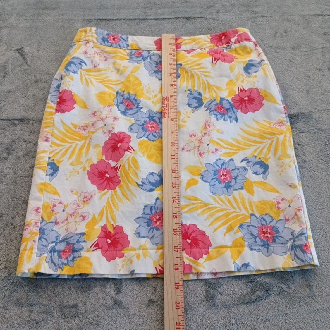 Old Navy Old Navy Skirt Women Knee Length Yellow Floral Cotton Blend 2 Slit Pencil Vintage No Mens Womens Girls Size 26" / US 2 / IT 38 - 4 Thumbnail