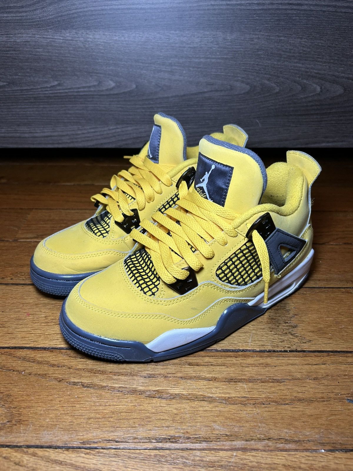 Jordan Brand Nike Air Jordan 4 Retro “Lightning” (2021) Size US 6 / EU 39 - 2 Thumbnail