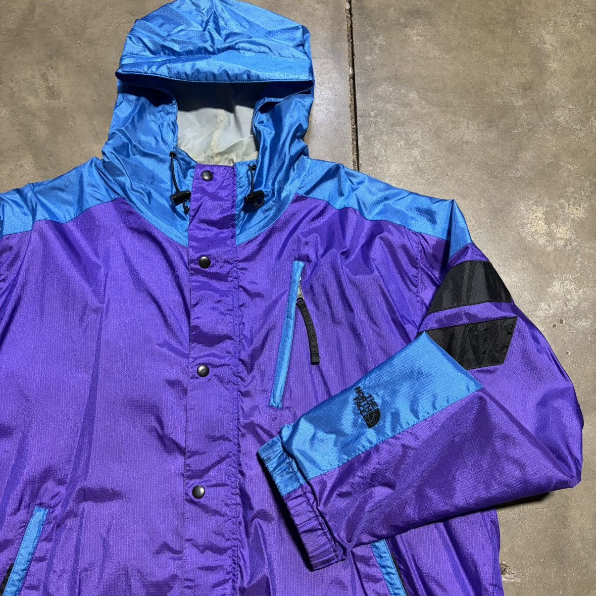 The North Face Vintage The North Face Lightweight Jacket Windbreaker Ski Size US L / EU 52-54 / 3 - 4 Thumbnail