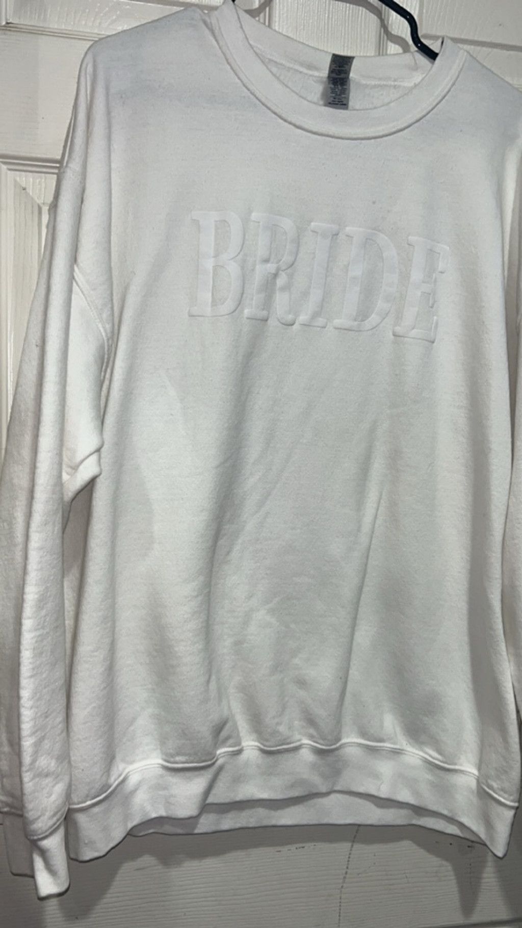 Gildan Women's Gildan White Bride Crewneck Sweatshirt XL Size XL / US 12-14 / IT 48-50 - 2 Thumbnail