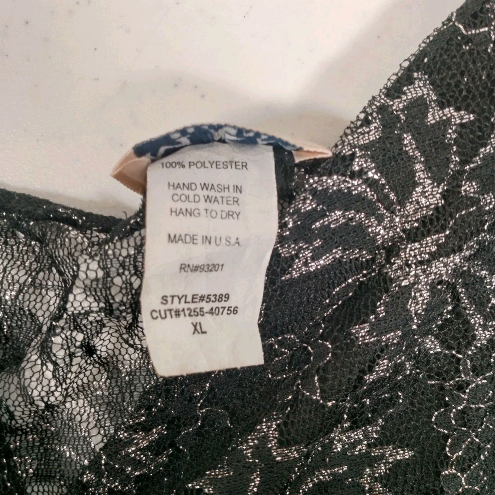 Vintage VINTAGE MKM Designs Lace Cami Tank Top XL Black Floral Silver Metallic USA Camisole Women Tank Top Lace Cami Size XL / US 12-14 / IT 48-50 - 4 Thumbnail