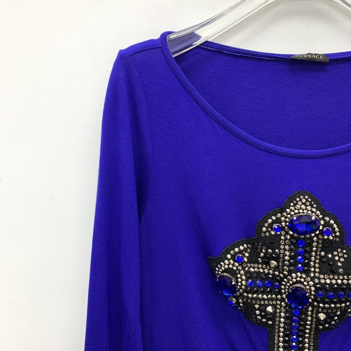 Versace Versace Cross Rhinestone Long Sleeve Knit Sweater K26WX Size M / US 6-8 / IT 42-44 - 3 Thumbnail
