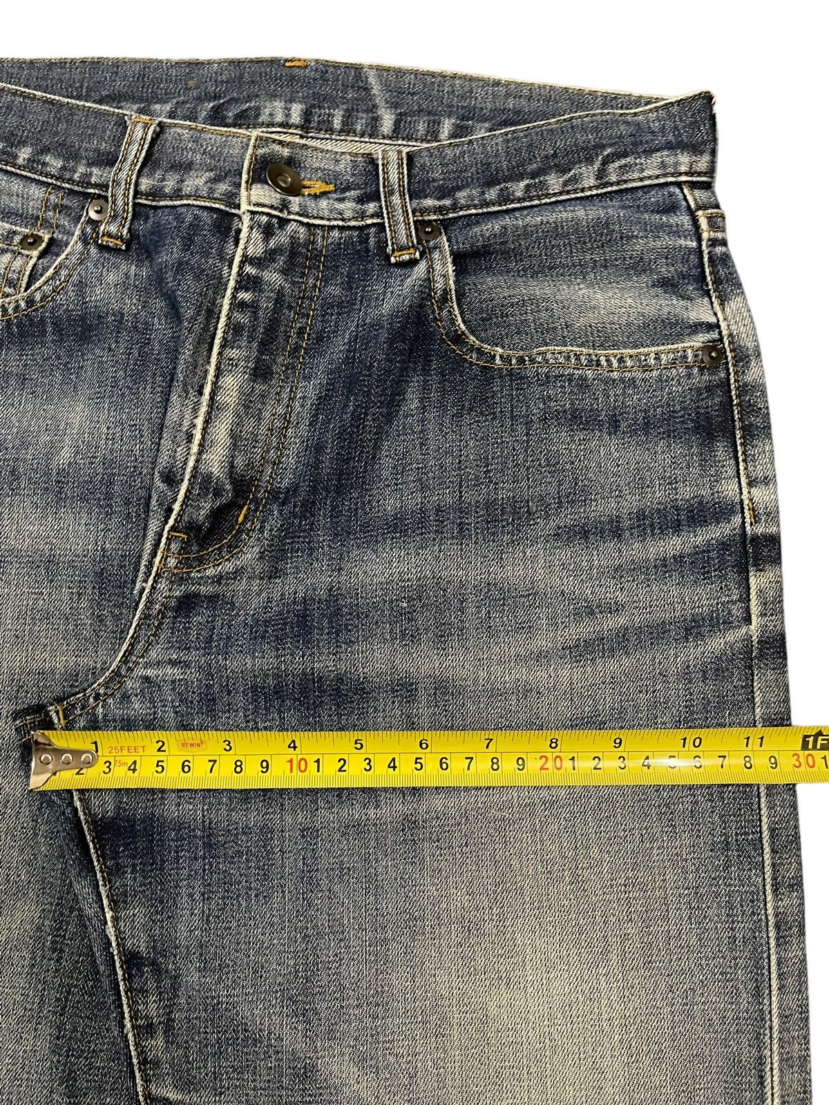 Uniqlo Vintage Japanese Uniqlo Blue Wash Style Distress Jeans Size US 30 / EU 46 - 13 Thumbnail