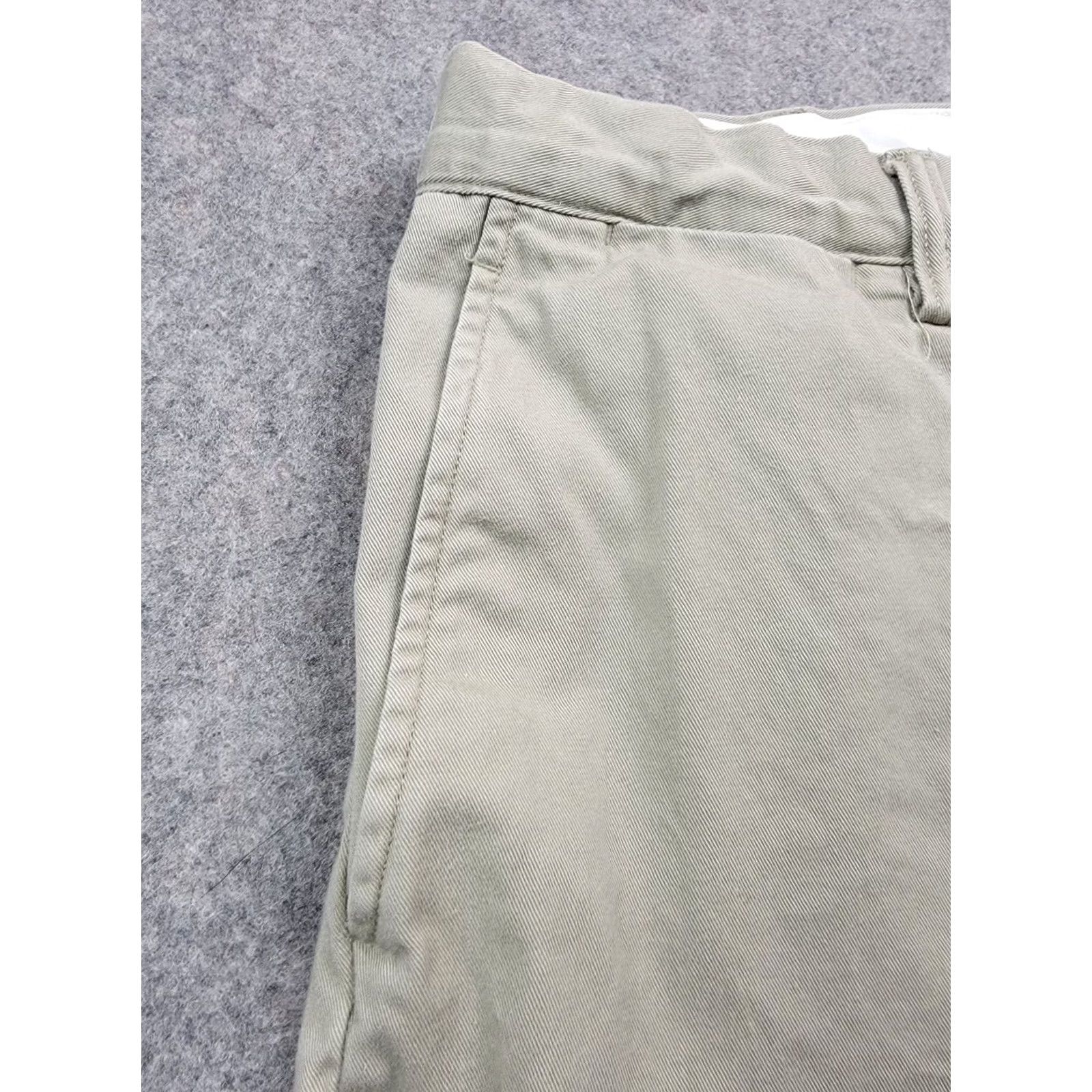Polo Ralph Lauren Polo Ralph Lauren Chino Pants Mens 36x32 Flat Front Khaki Solid Cotton Classic Fit by Polo Ralph Lauren Pants Mens 36 Look Size US M / EU 48-50 / 2 - 2 Thumbnail