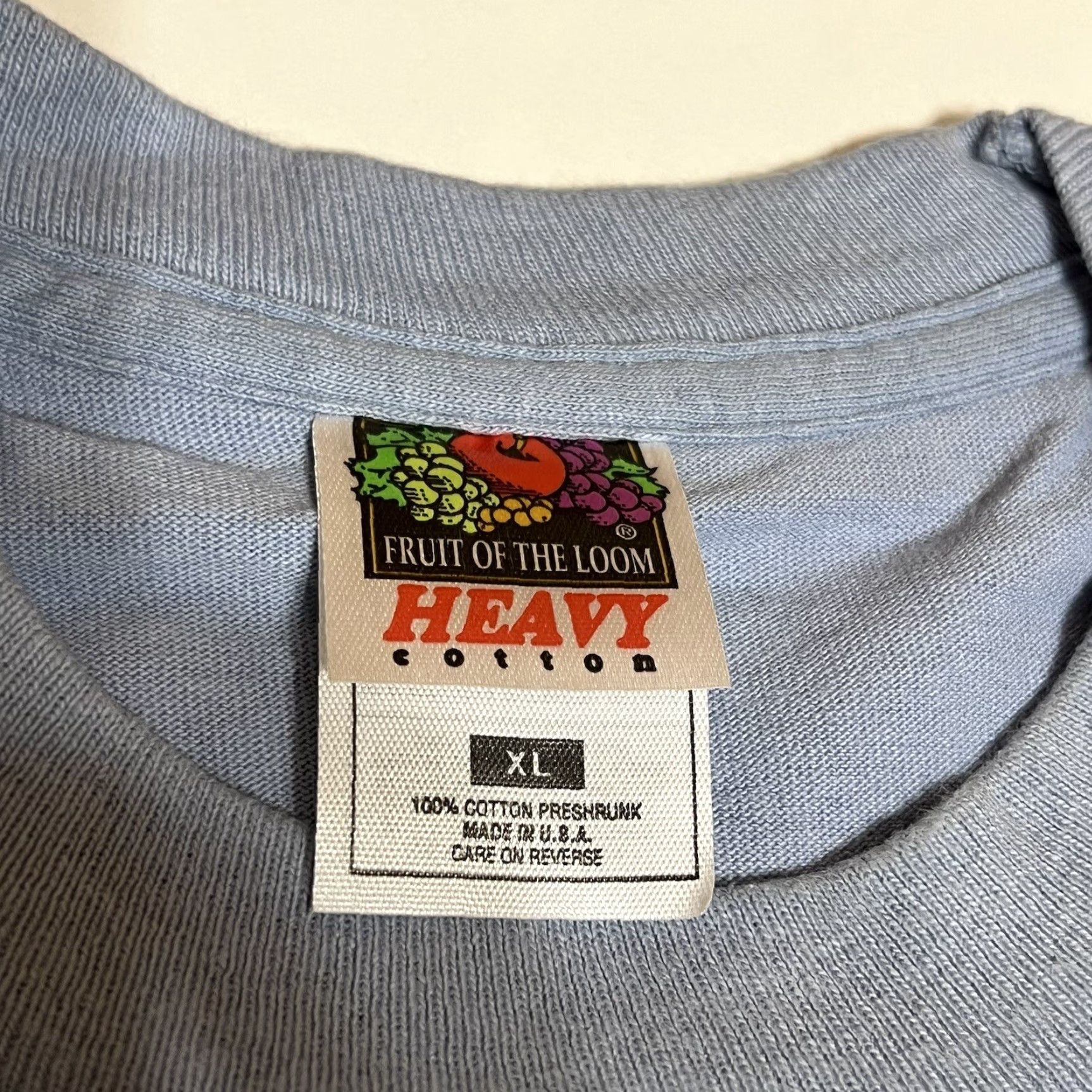 Fruit Of The Loom VINTAGE Lake City FL Community College Men’s T Shirt XL Catch The Wave Size US XL / EU 56 / 4 - 7 Thumbnail