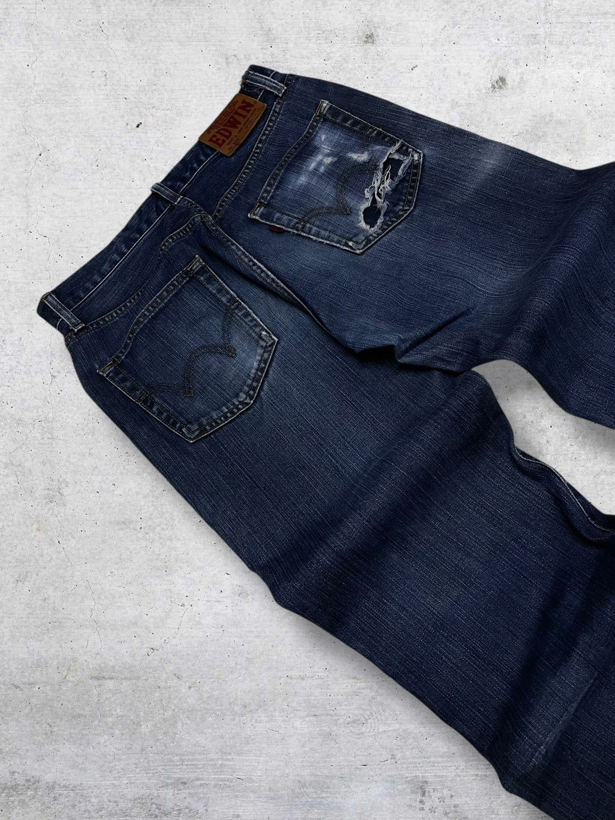 Edwin VINTAGE EDWIN 90S JAPAN OG DESIGNER RIPPED INDIGO RAW DENIM Size US 31 - 14 Thumbnail