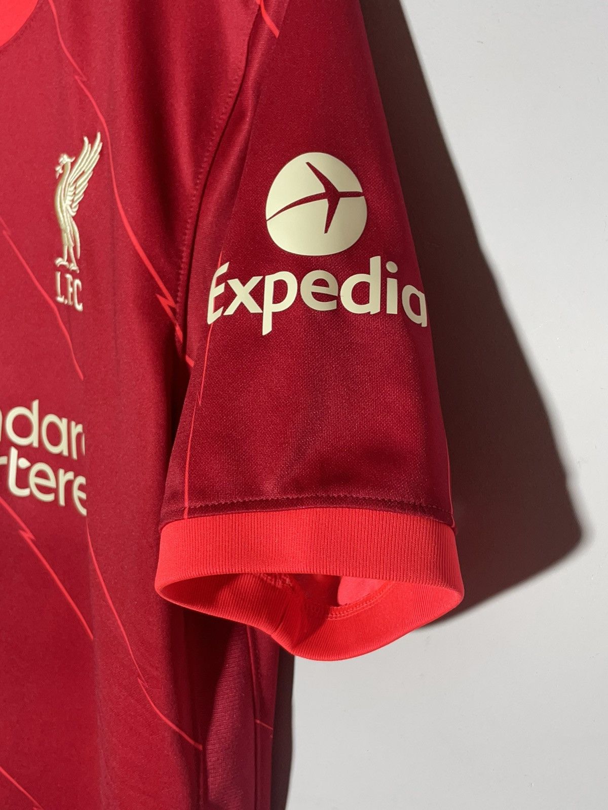 Other #27 Darwin Nunez Liverpool Nike 2021/22 Home Football Shirt Size US M / EU 48-50 / 2 - 10 Thumbnail