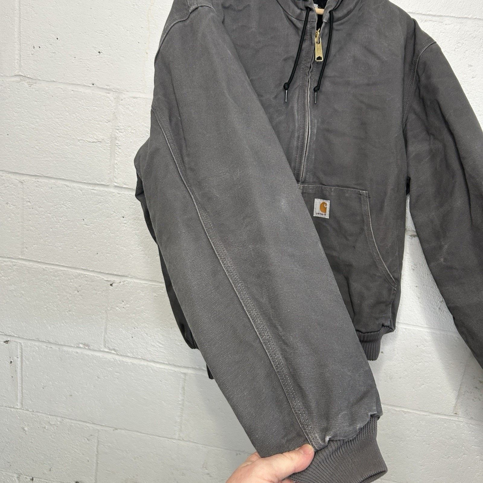 Carhartt Carhartt Quilted Hooded Active Jacket “Gravel/Grey” J140-GVL Size US L / EU 52-54 / 3 - 6 Thumbnail