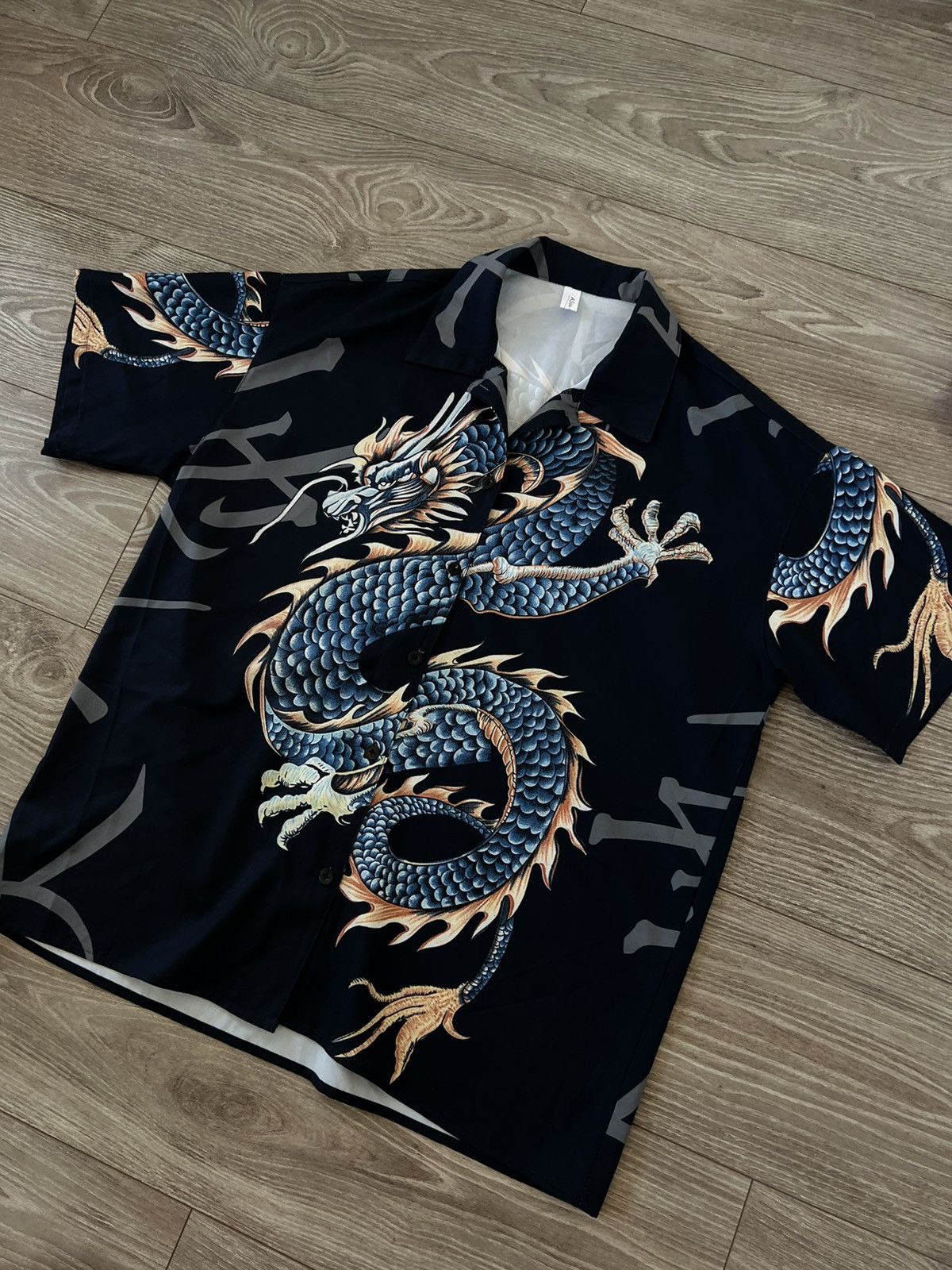 Affliction ‼️Archival Japanese Style Dragon Y2k Lite Weight Silk Tee‼️ Size US L / EU 52-54 / 3 - 11 Thumbnail