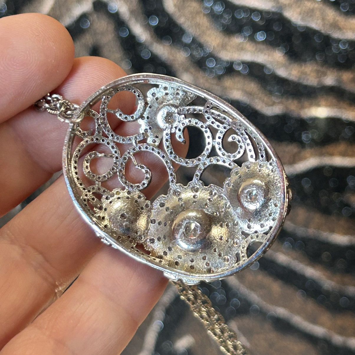 Jewelry Elegant sparkly cubic zirconia floral medallion necklace Size ONE SIZE - 7 Thumbnail
