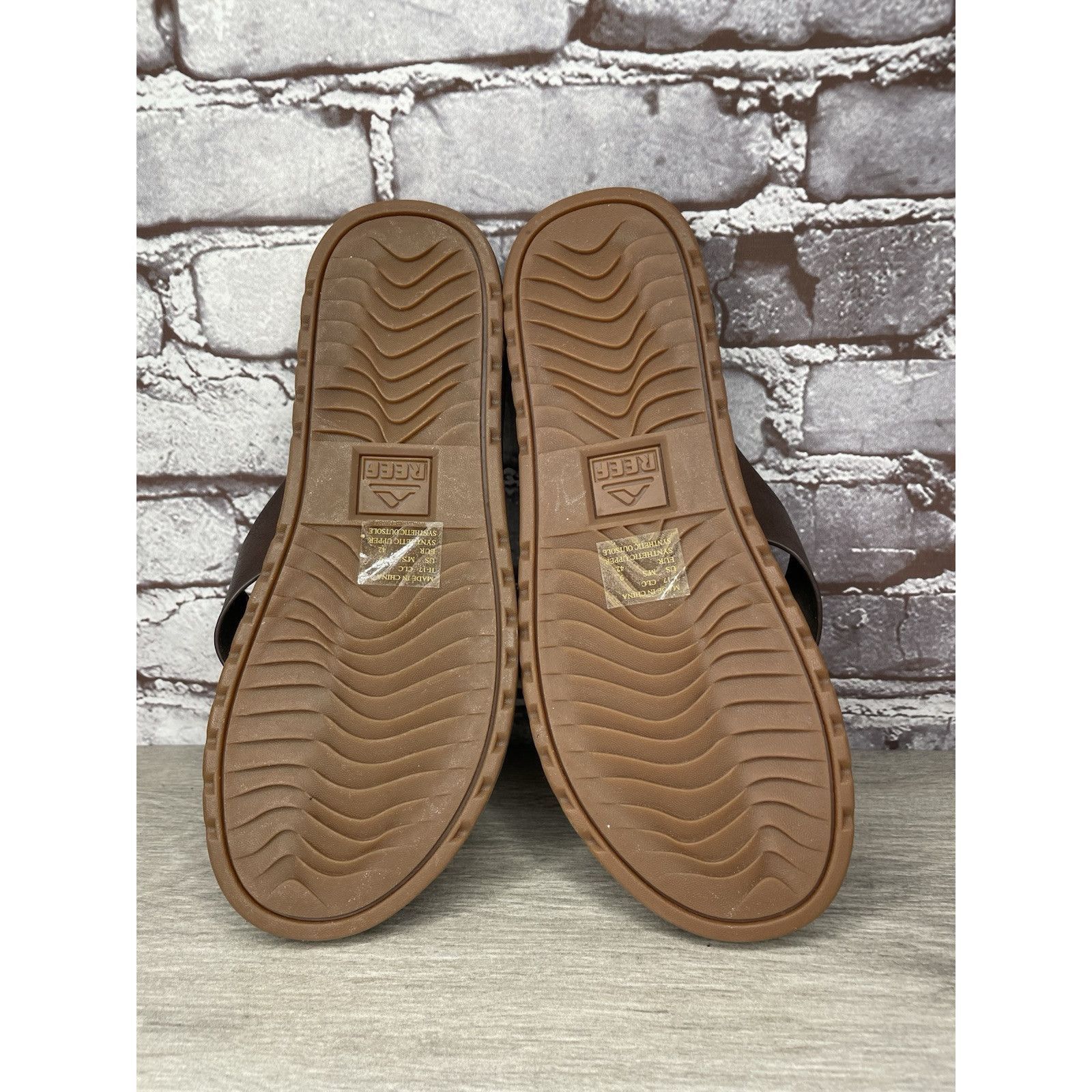 REEF Reef Brown Leather Casual Beach Flip Flops Thong Sandals Men Size US 9 / EU 42 - 16 Thumbnail