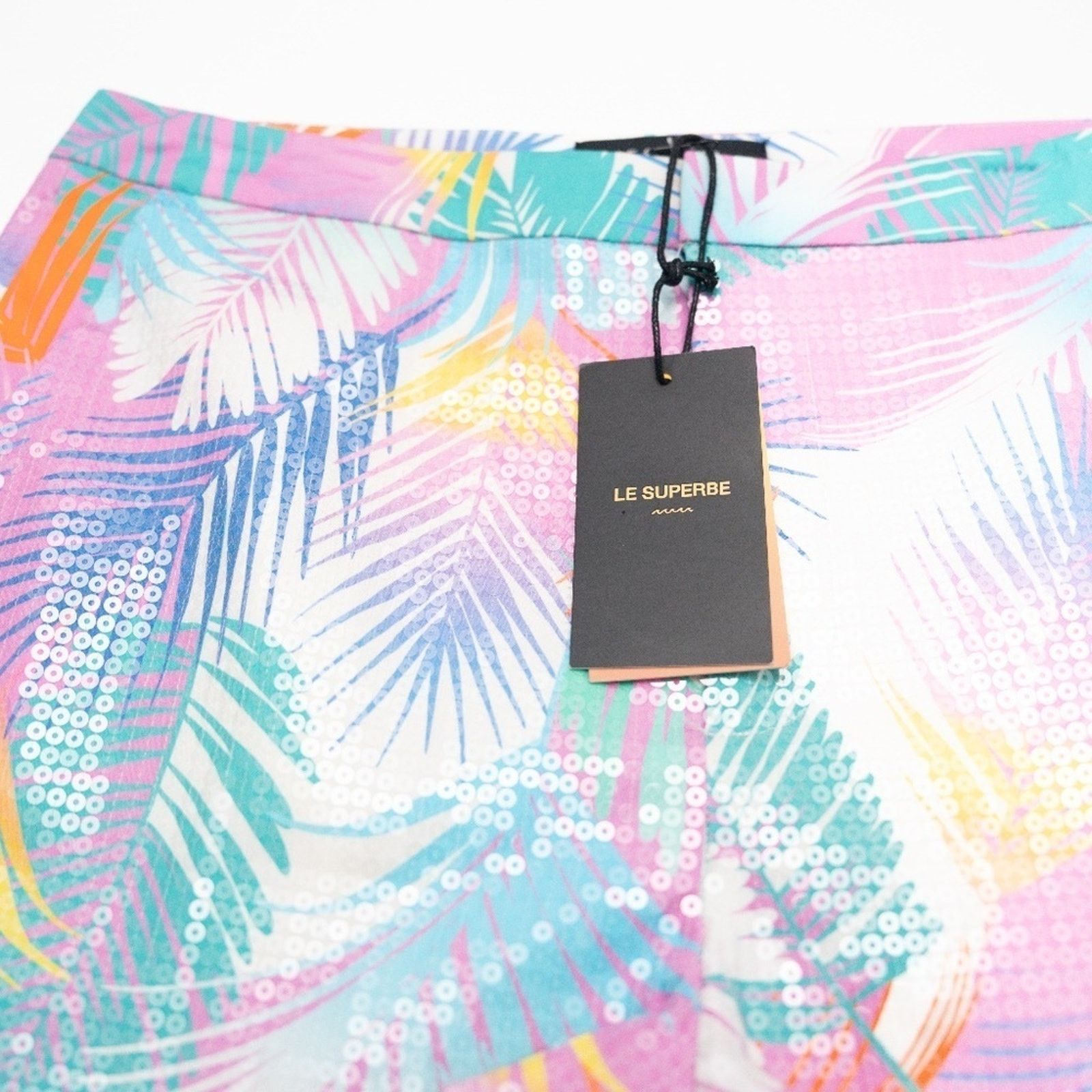Le Superbe Le Superbe. Revolve. Tropical Sequin Shine Shorts. Size 30" / US 8 / IT 44 - 6 Thumbnail