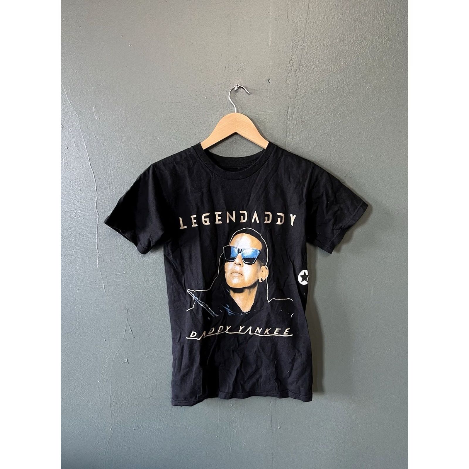 Vintage Daddy Yankee Womens Black Short Sleeve T-Shirt Size S Crew Neck Tour Legedaddy Size S / US 4 / IT 40 - 2 Thumbnail