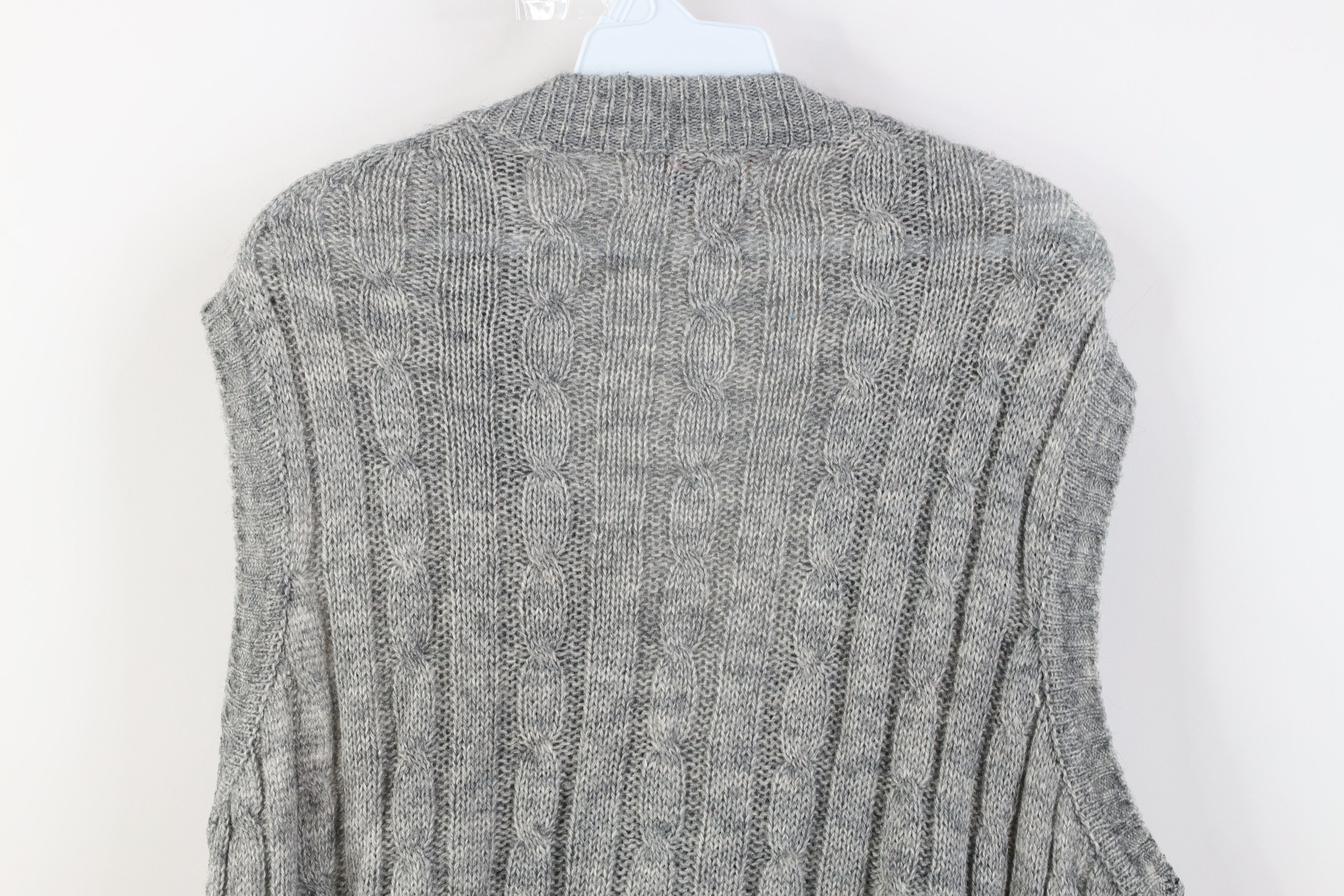 Vintage Vintage 70s Streetwear Ribbed Cable Knit Sweater Vest Gray Size US L / EU 52-54 / 3 - 11 Thumbnail