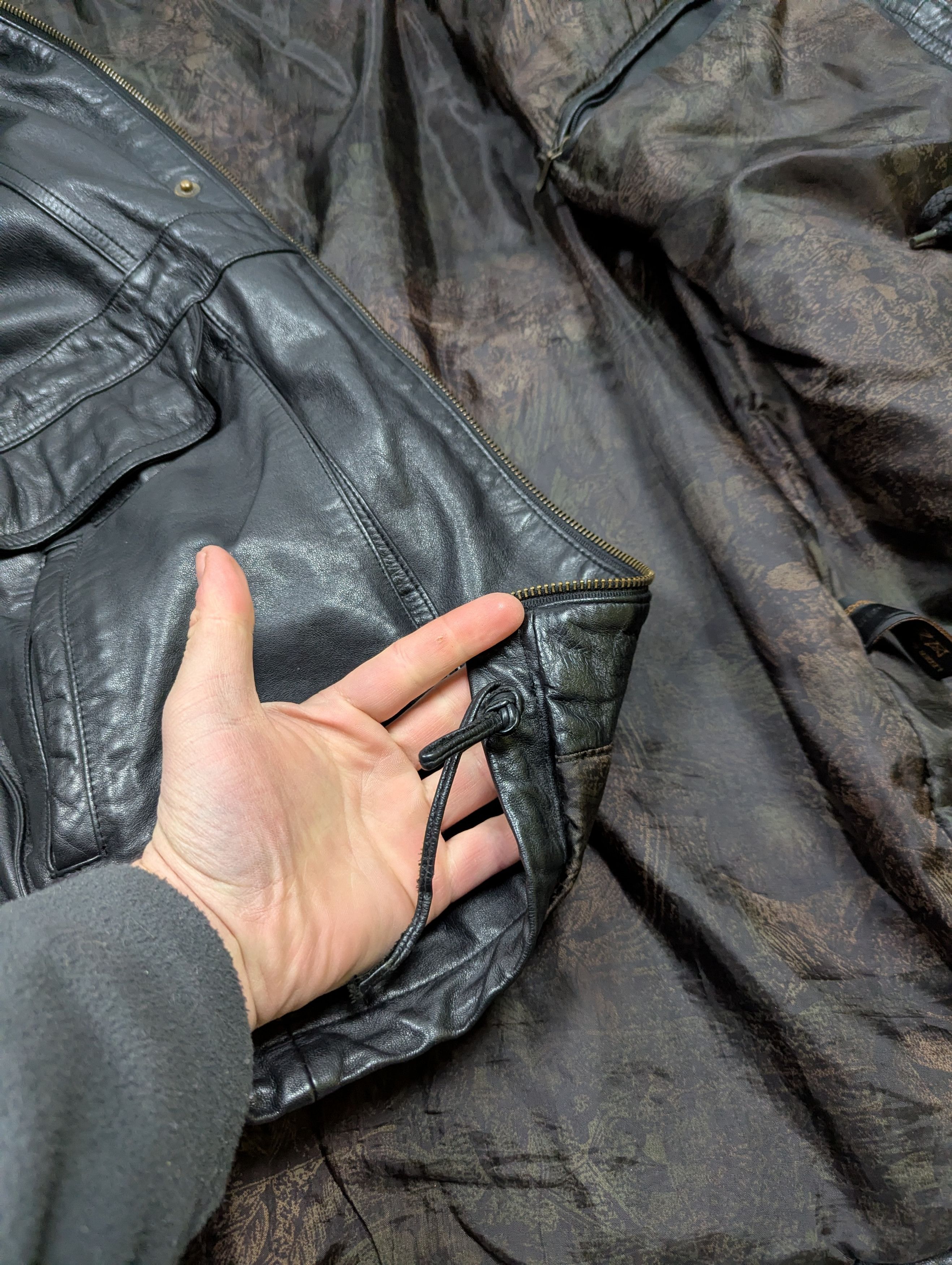 Vintage Vintage PRINCE Heavy Black Leather Multi-Pocket Jacket Size US L / EU 52-54 / 3 - 13 Thumbnail
