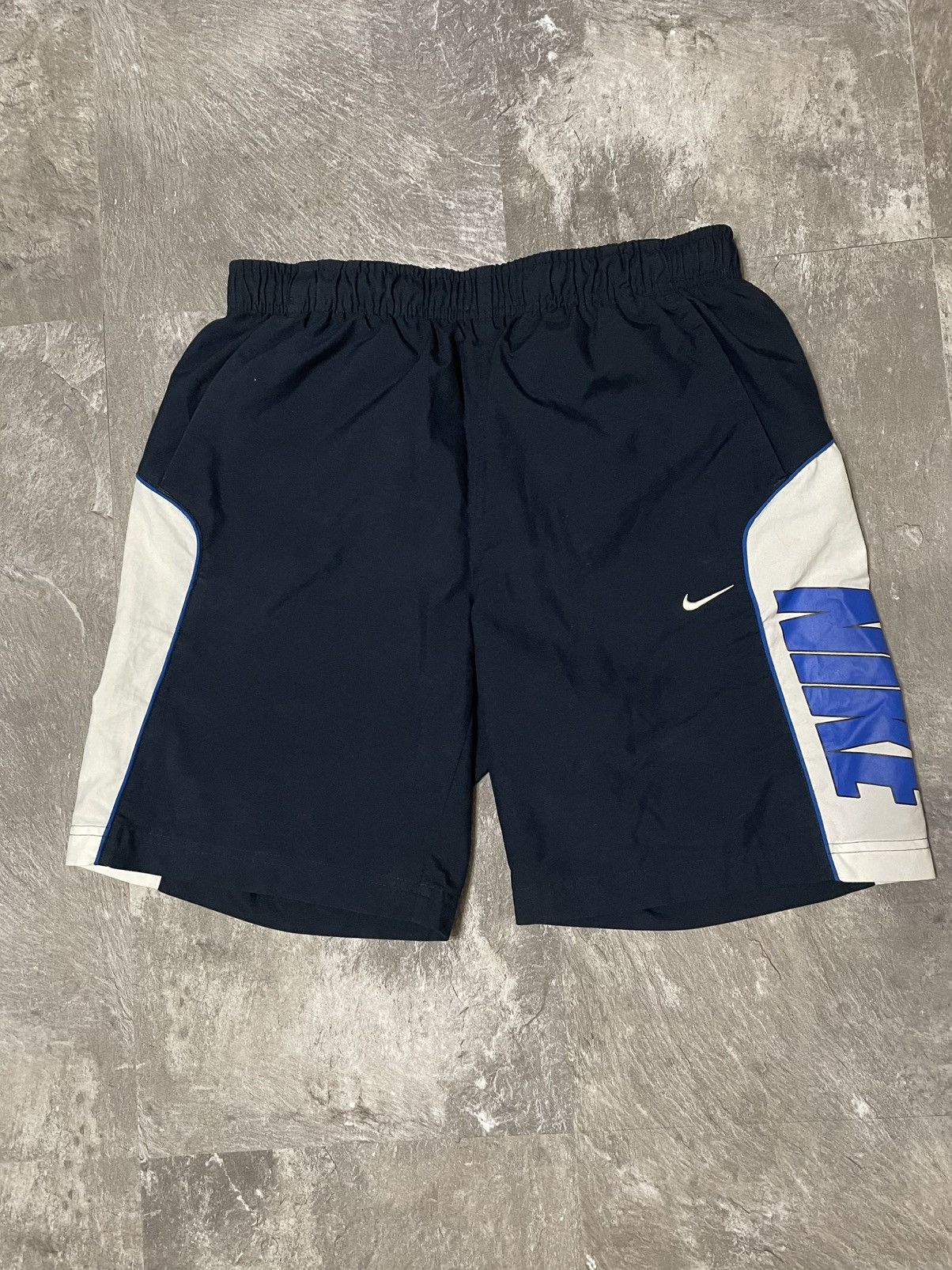 Nike Vintage Nike Basketball Swoosh Big Logo Track Shorts Y2k Size US 30 / EU 46 - 1 Thumbnail