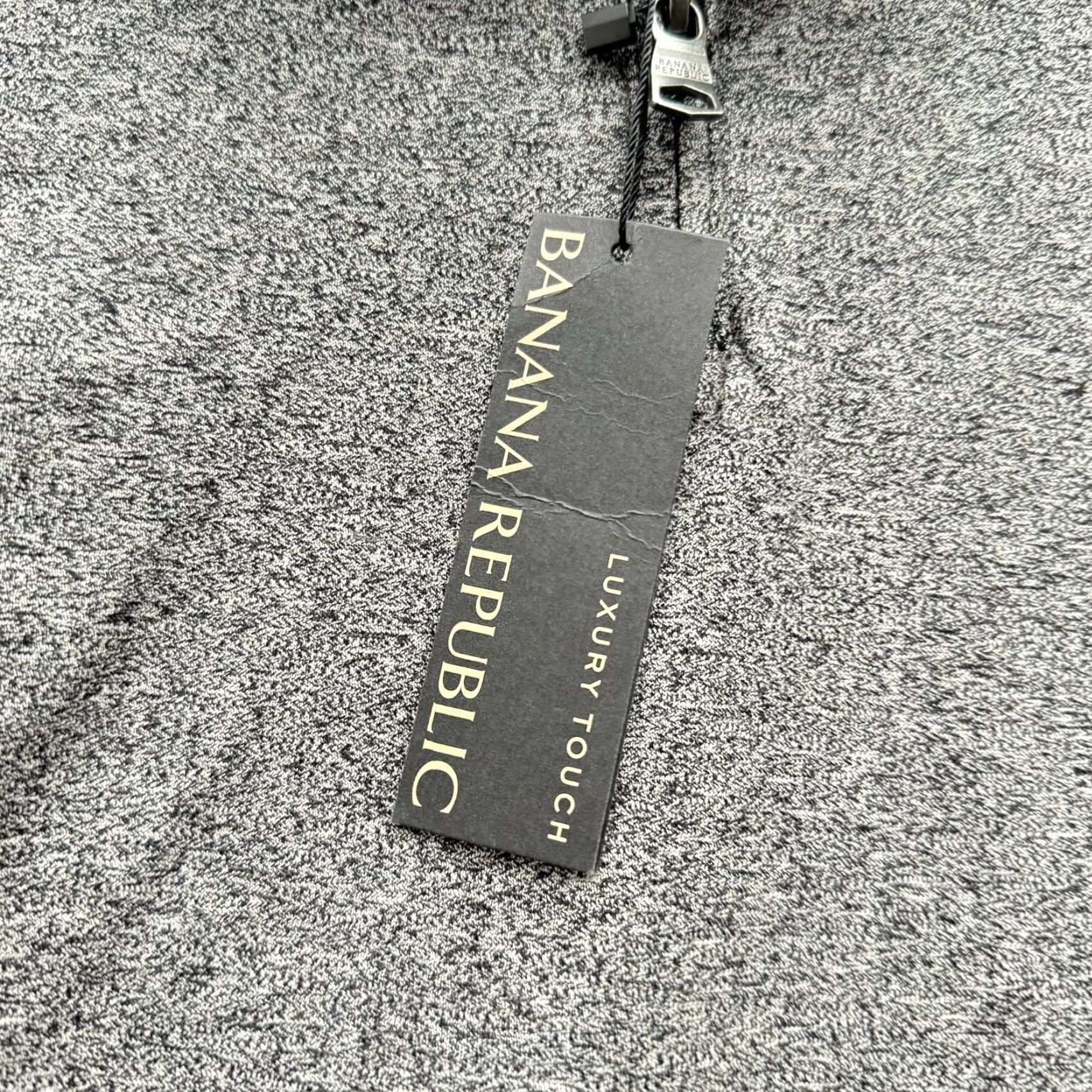 Banana Republic VINTAGE Banana Republic Men’s 1/4 Zip Sweat Shirt Knit Mock Neck S Gray Pullover 1/4 Zip Luxury Touch Heather Grey Shirt Mens Size US S / EU 44-46 / 1 - 2 Thumbnail