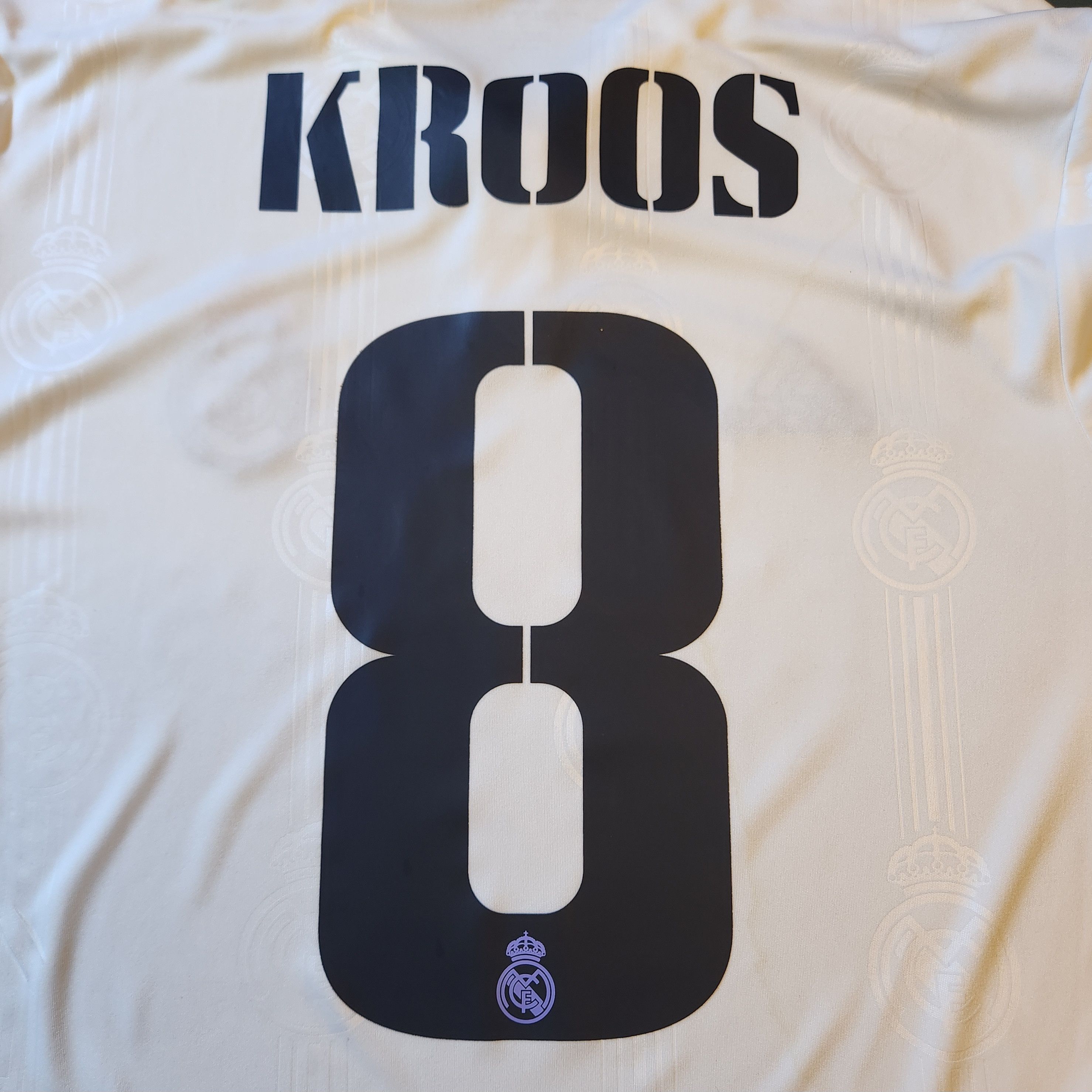 Adidas Authentic Real Madrid KROOS 2022-2023 Super Cup Home Jersey Size US M / EU 48-50 / 2 - 5 Thumbnail