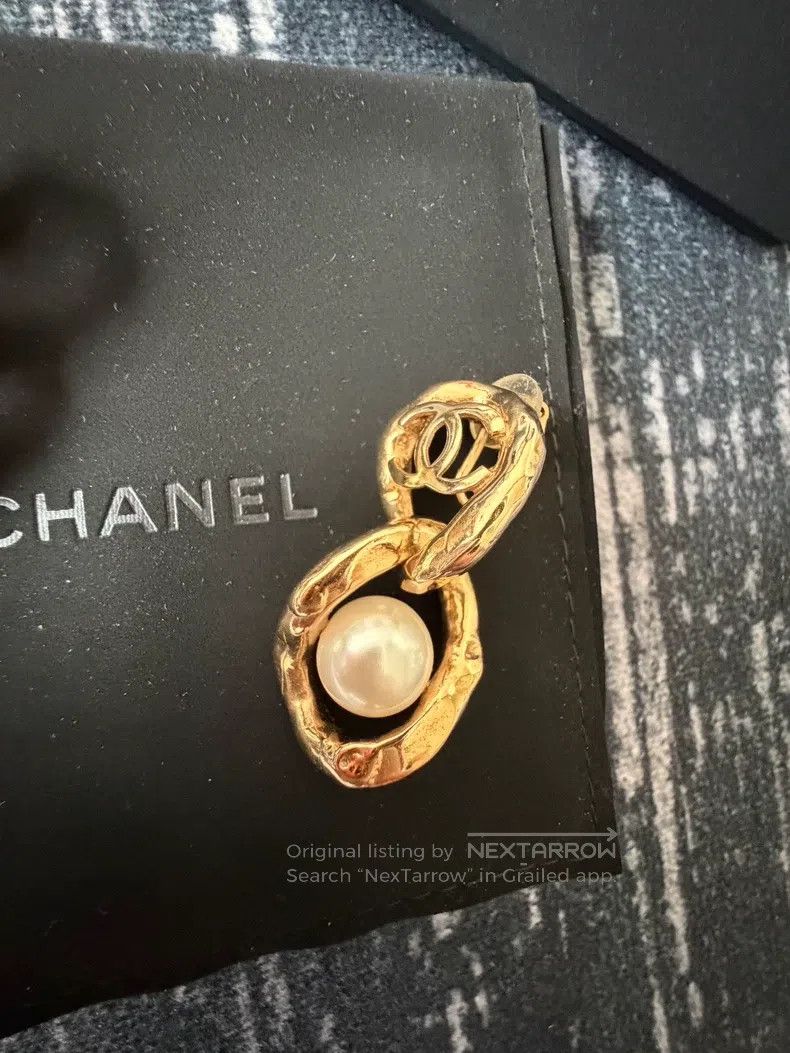 Chanel Chanel Vintage gold chain double C logo hollow pearl earri Size ONE SIZE - 2 Thumbnail