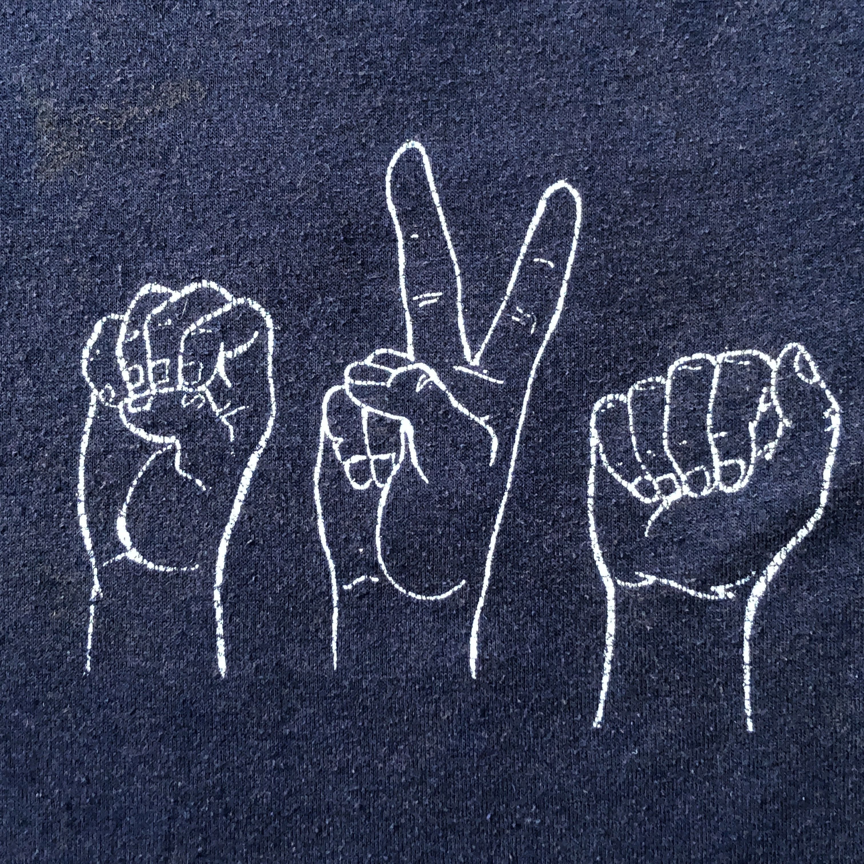 Vintage Vintage 80s American Sign Language tee faded navy L Size US L / EU 52-54 / 3 - 3 Thumbnail