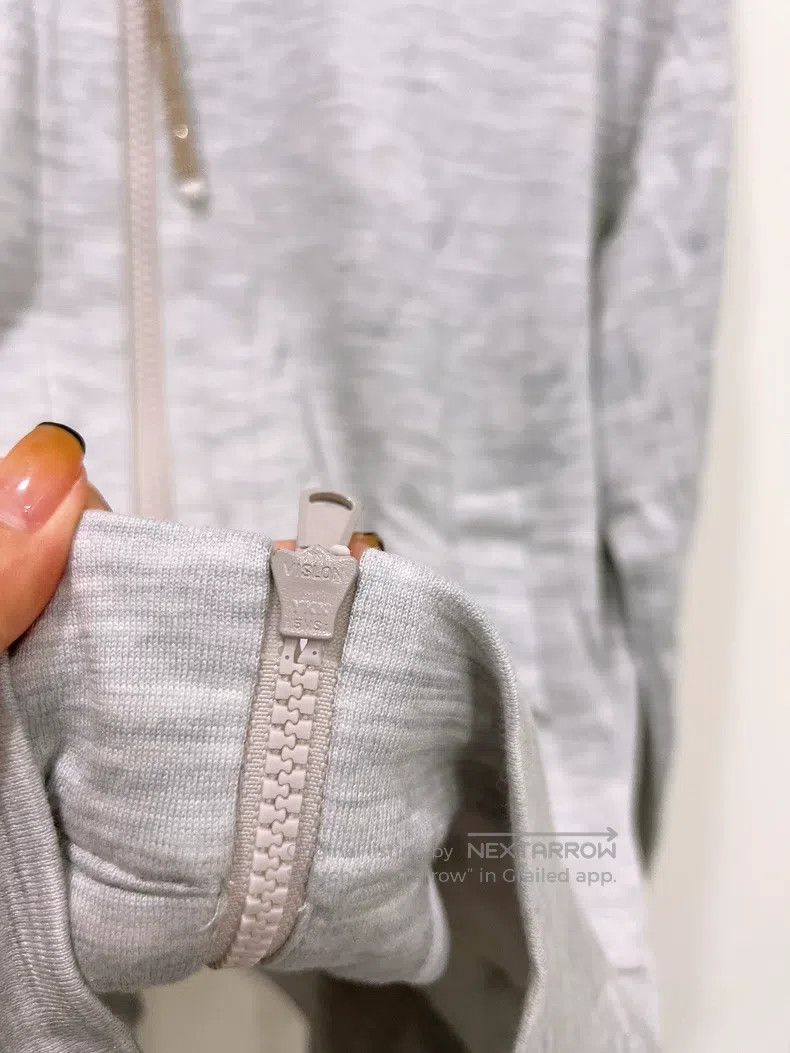 Brunello Cucinelli Brunello Cucinelli Grey Beaded Hooded Zip-Up Sweatshirt Ja Size S / US 4 / IT 40 - 5 Thumbnail
