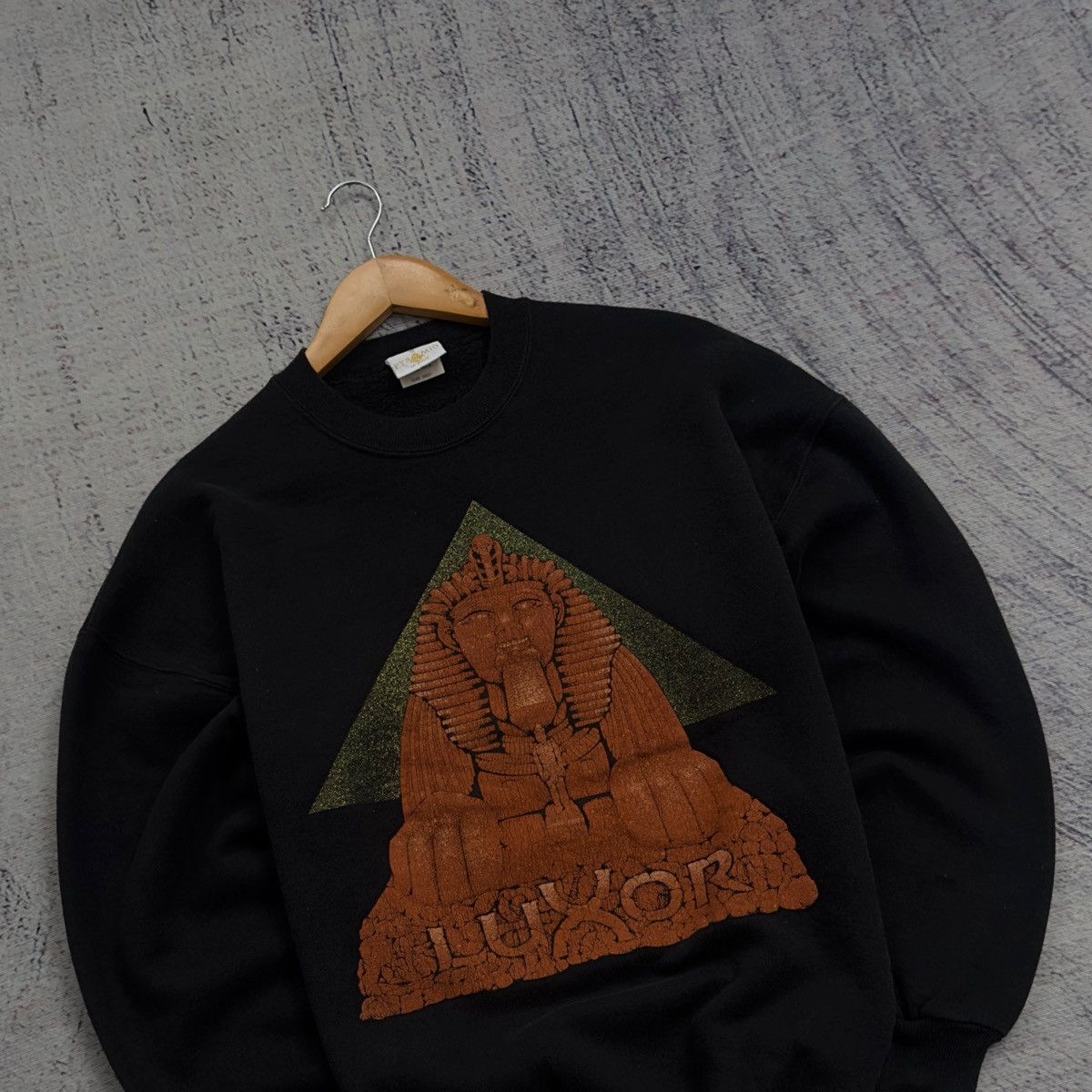 Japanese Brand VINTAGE PYRAMID CREATIONS LUXOR SPHINX VERY RARE 90’S Size US XL / EU 56 / 4 - 2 Thumbnail